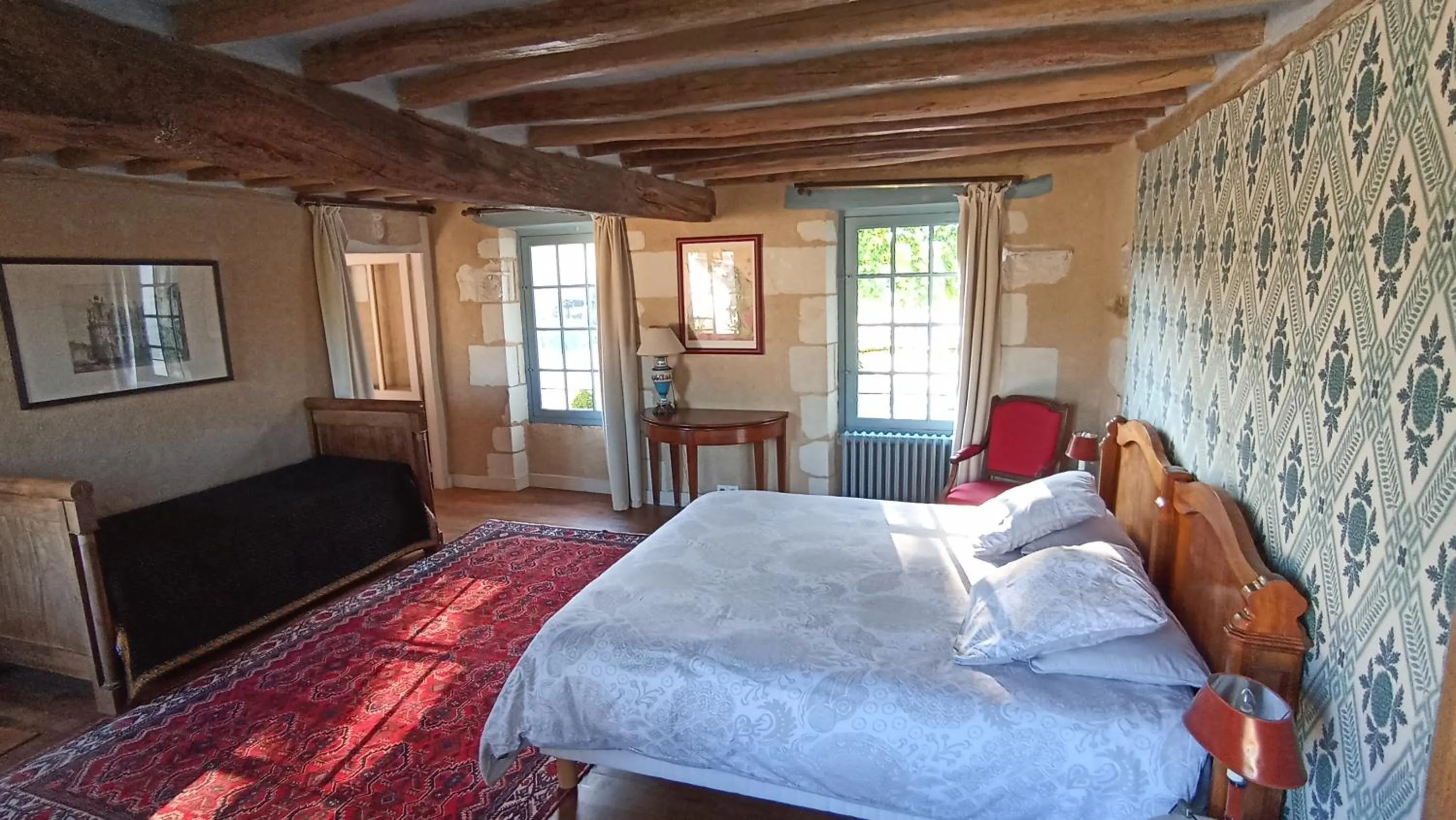 Bed in Les Douves