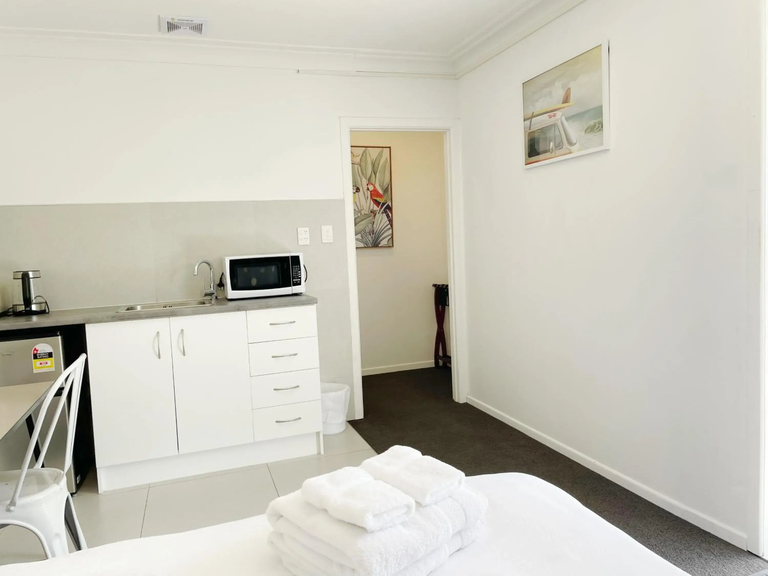 One-Bedroom Suite in Pupuke Manor Motel One-Bedroom Suite in Pupuke Manor Motel