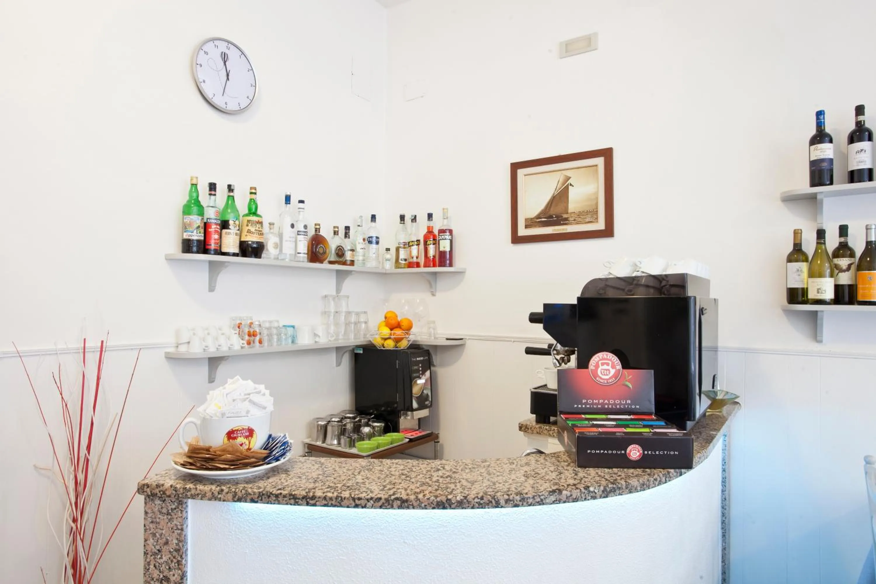 Lounge or bar in Hotel I 4 Assi