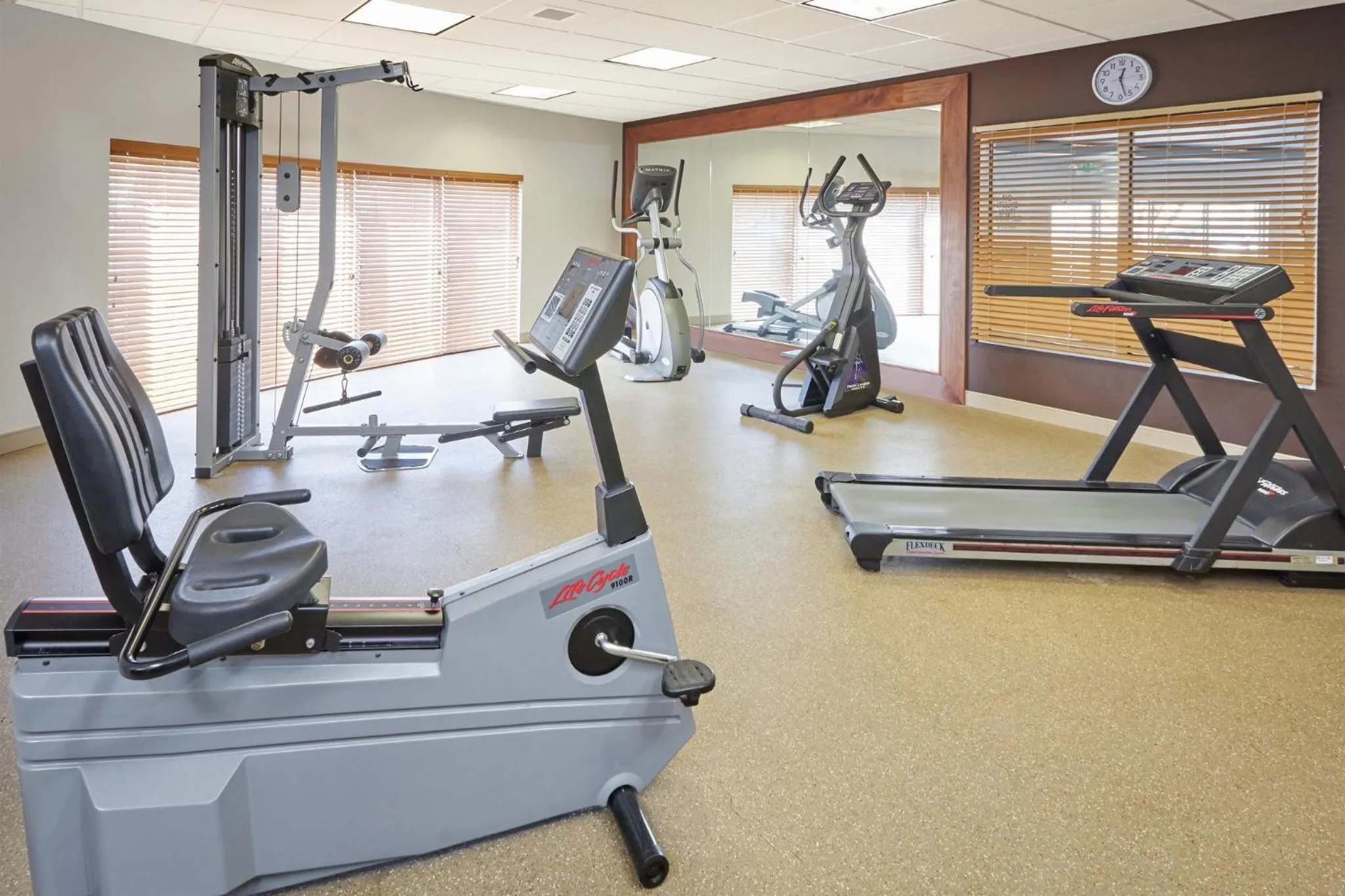 Fitness centre/facilities in Holiday Inn Express Hotels- Hampton by IHG