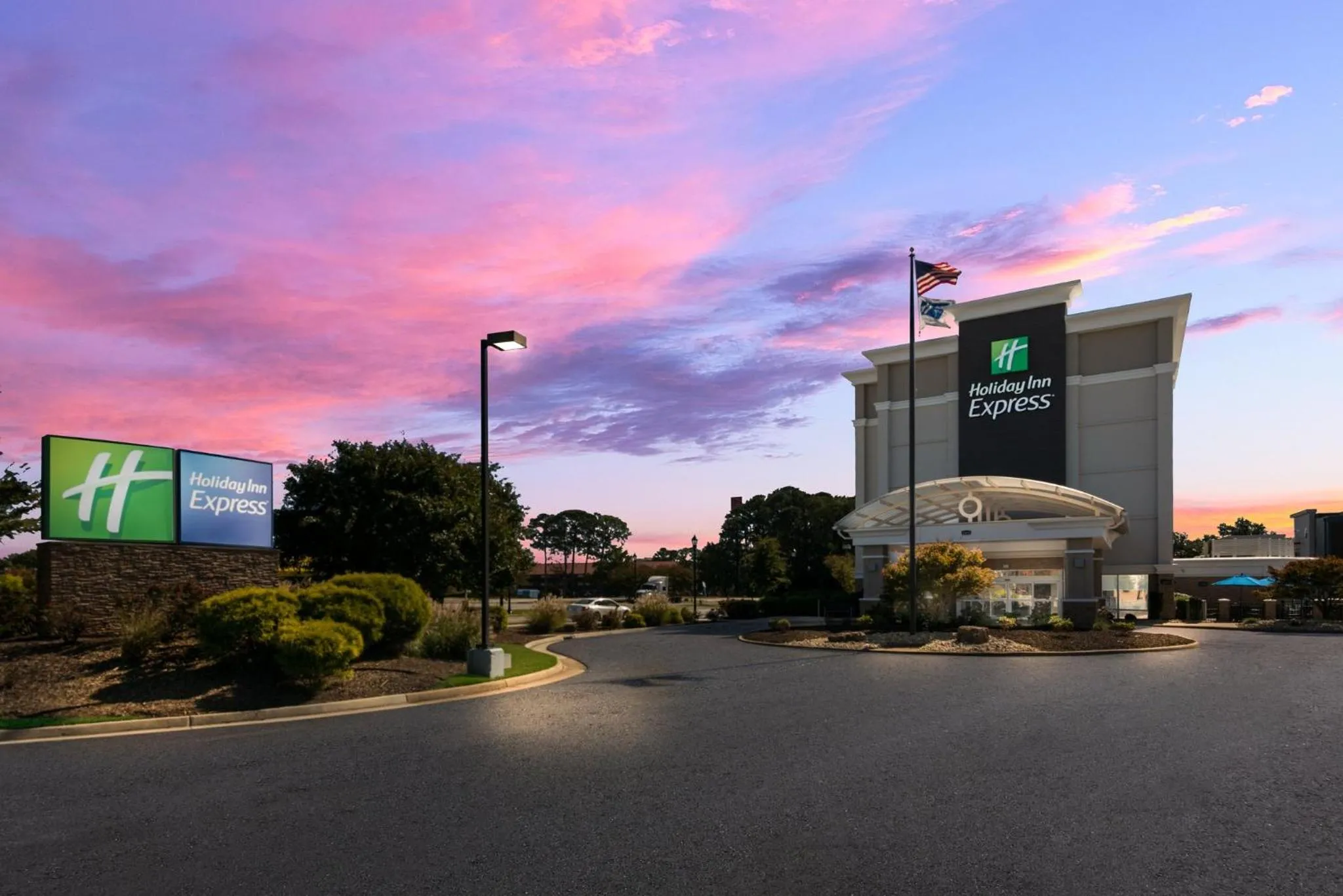 Property building in Holiday Inn Express Hotels- Hampton by IHG