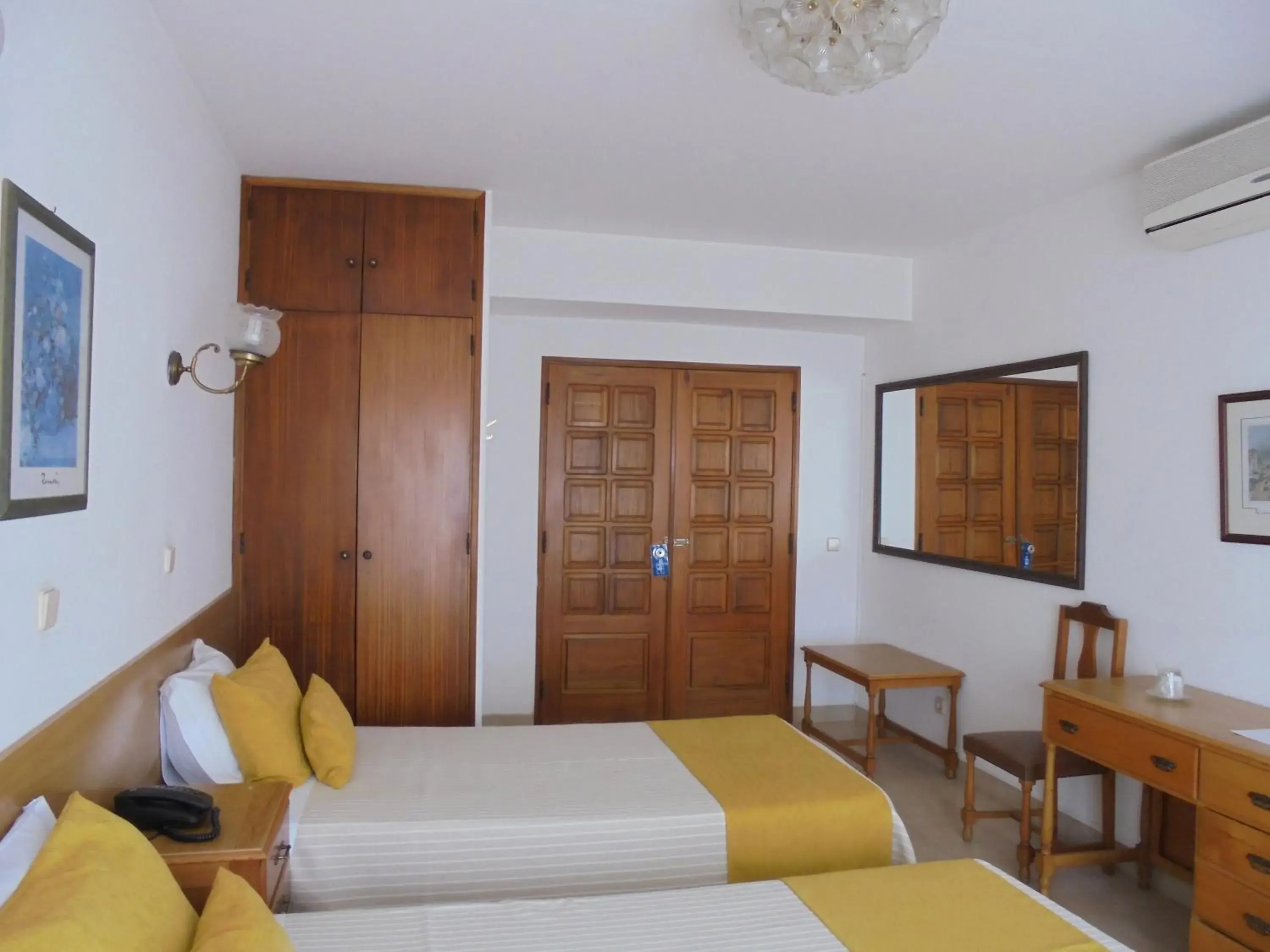 Superior Twin Room in Boutique Hotel Marina S. Roque Superior Twin Room in Boutique Hotel Marina S. Roque