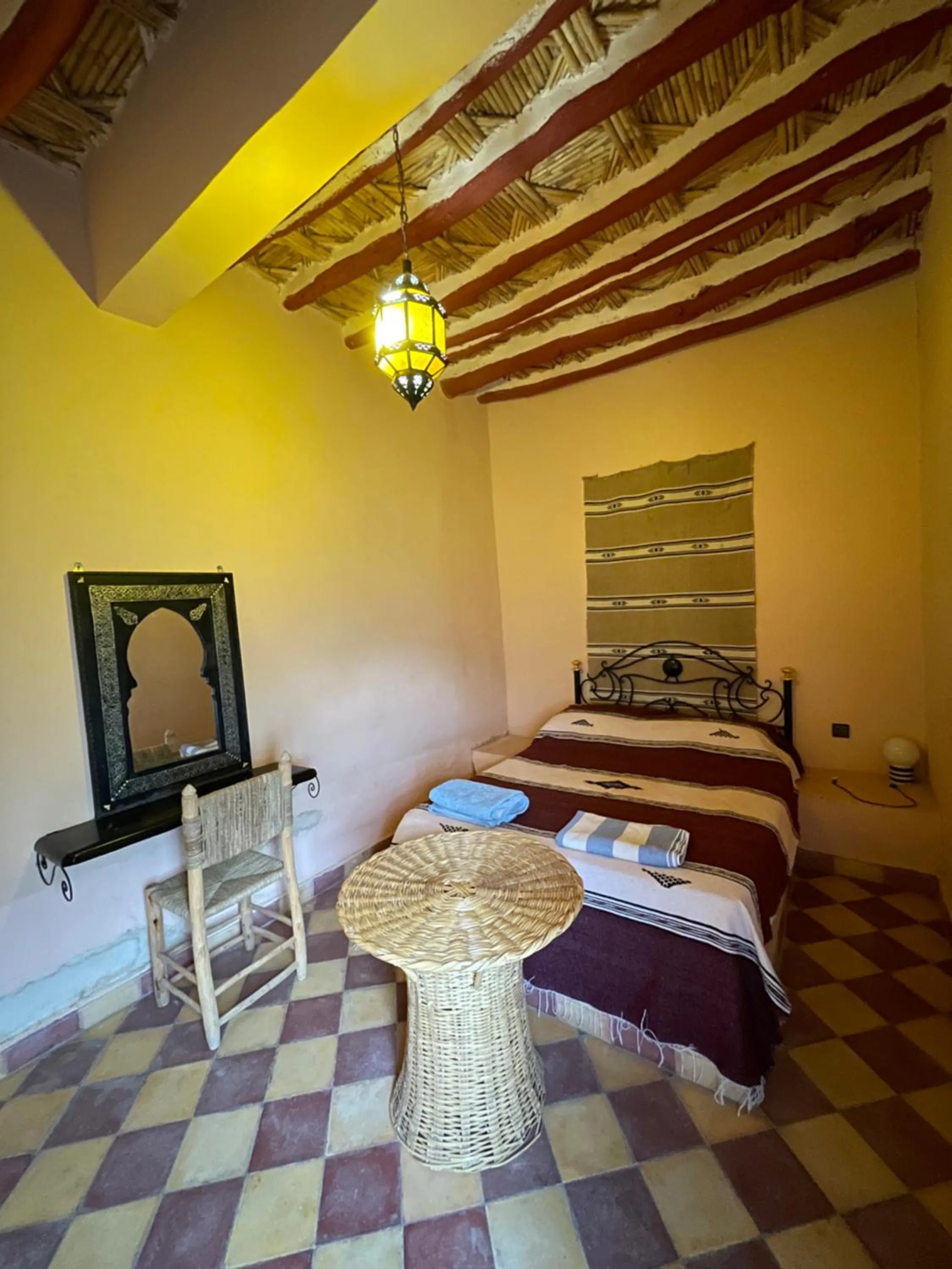 Bed in Auberge Famille Benmoro