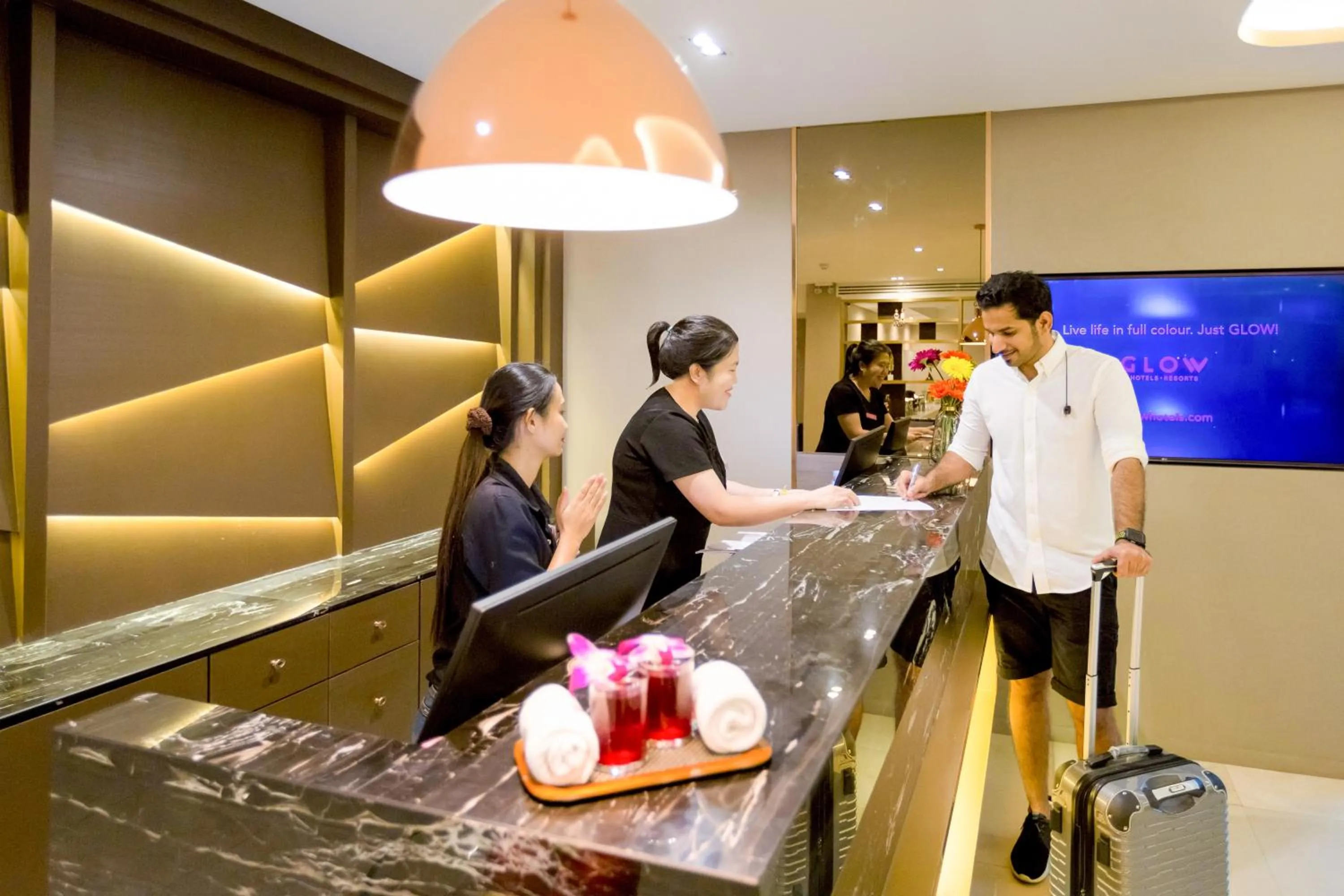 Staff in GLOW Sukhumvit 5