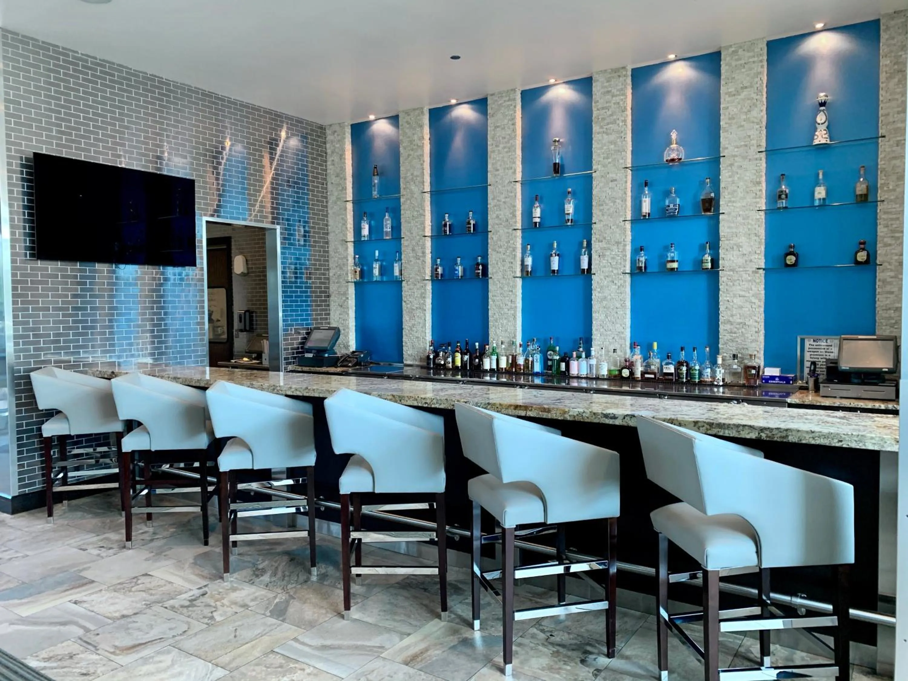 Restaurant/places to eat in Hotel Indigo Waco by IHG