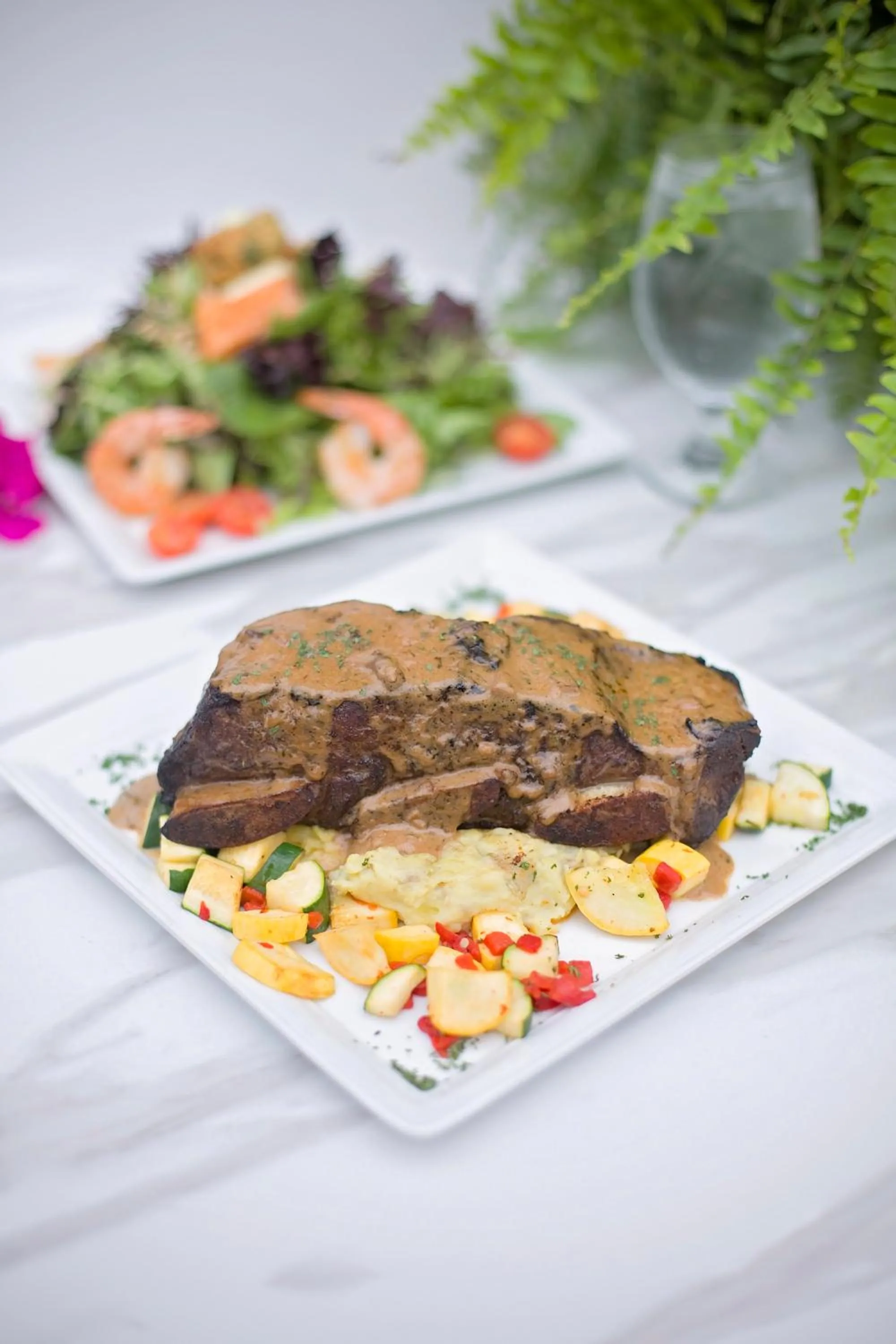 Restaurant/places to eat in Hotel Indigo Waco by IHG