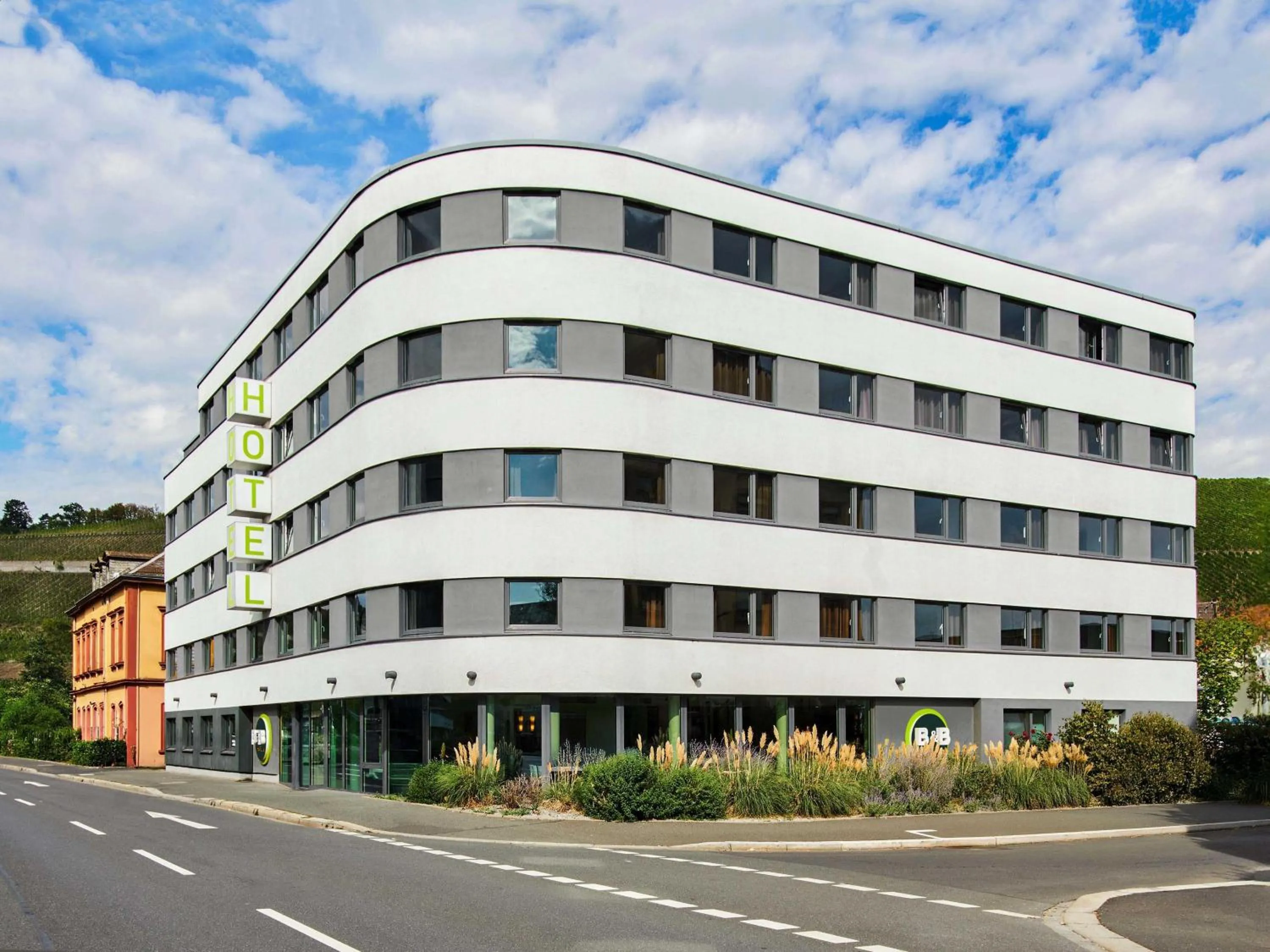 Property building in B&B Hotel Würzburg-City