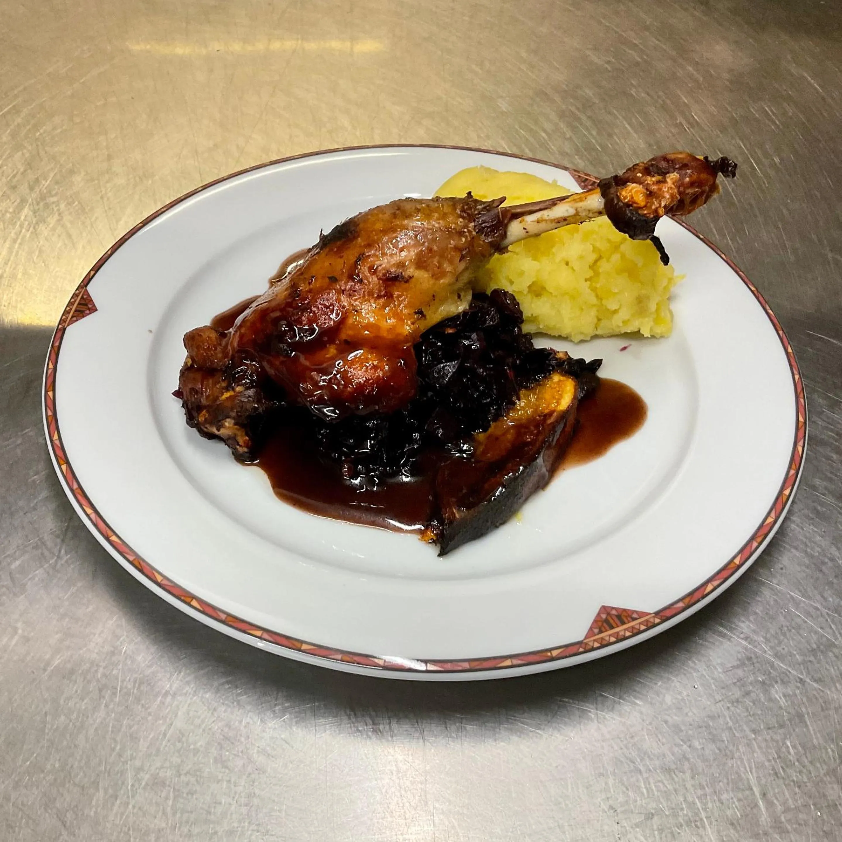 Restaurant/places to eat in Hotel Wildrose