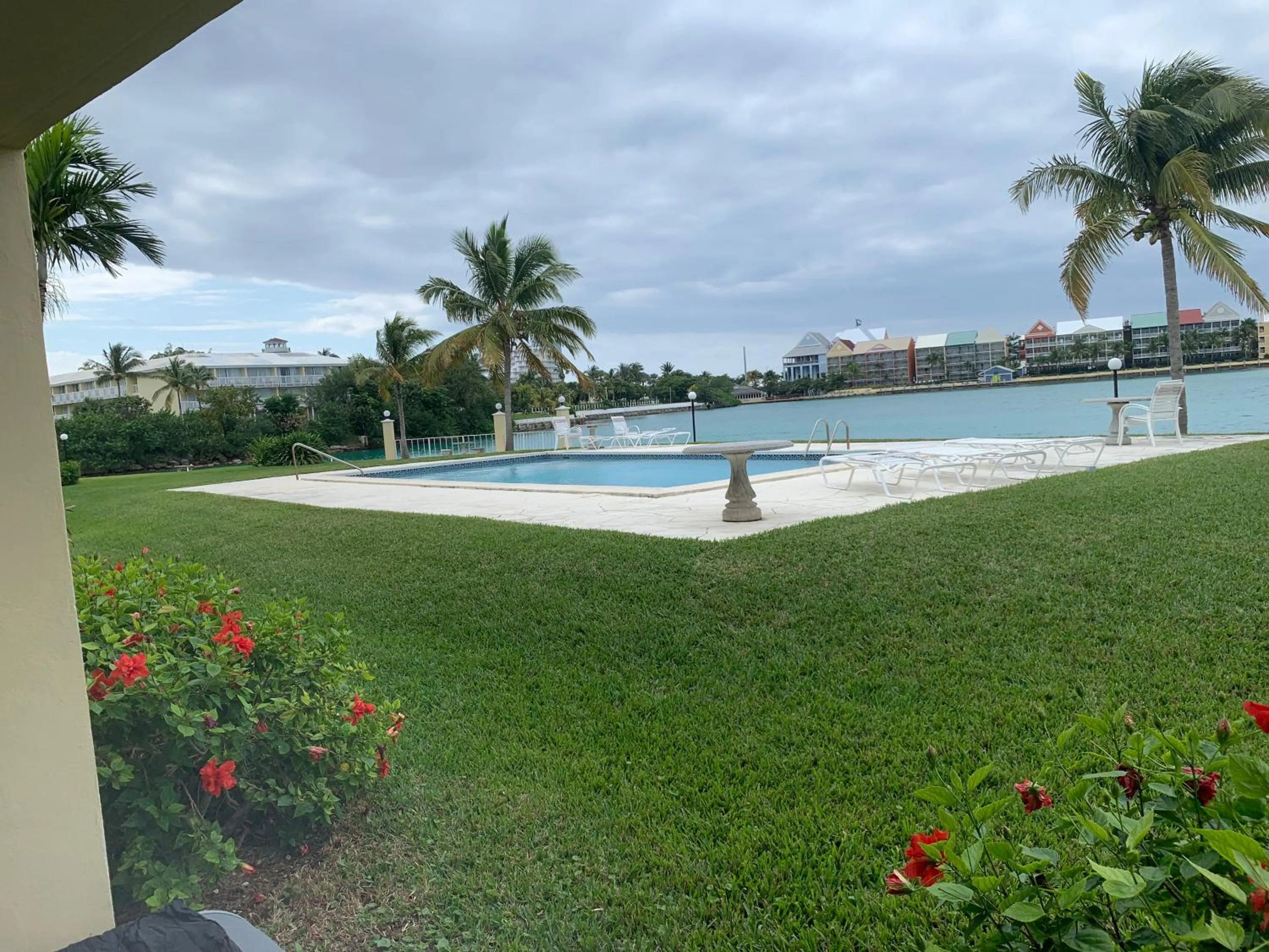 Swimming pool in Obera Beach #105