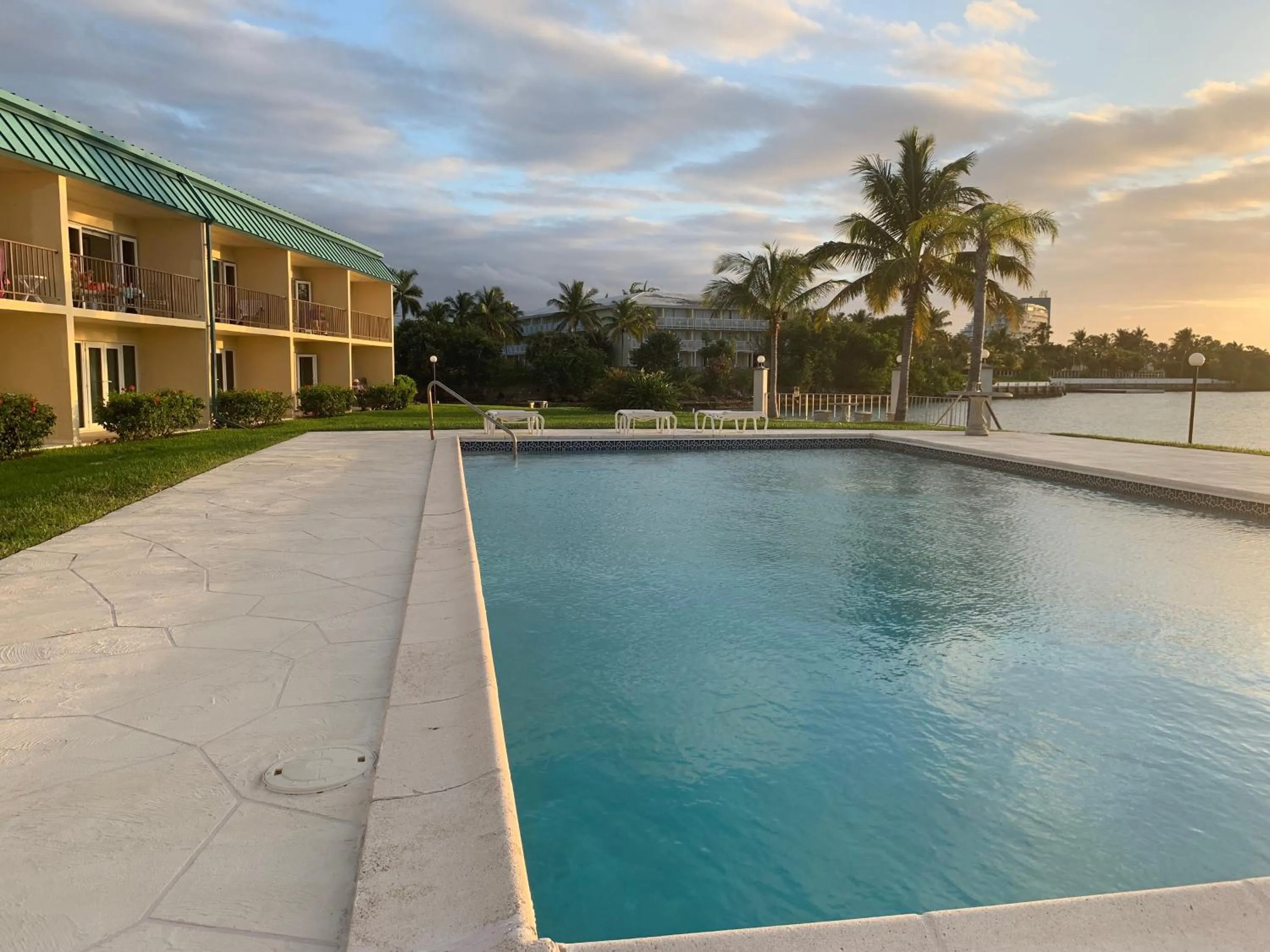 Swimming pool in Obera Beach #105