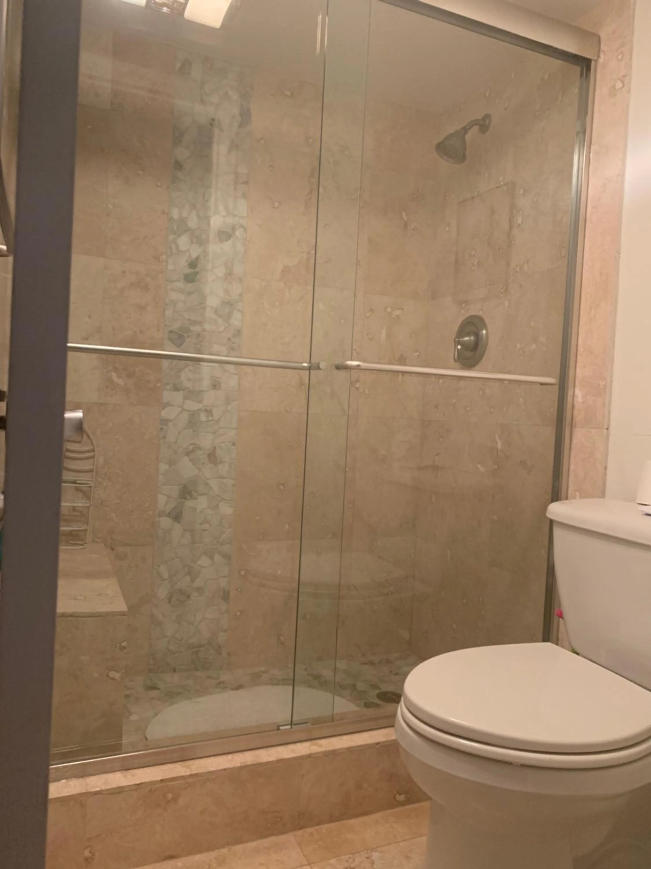 Toilet in Obera Beach #105