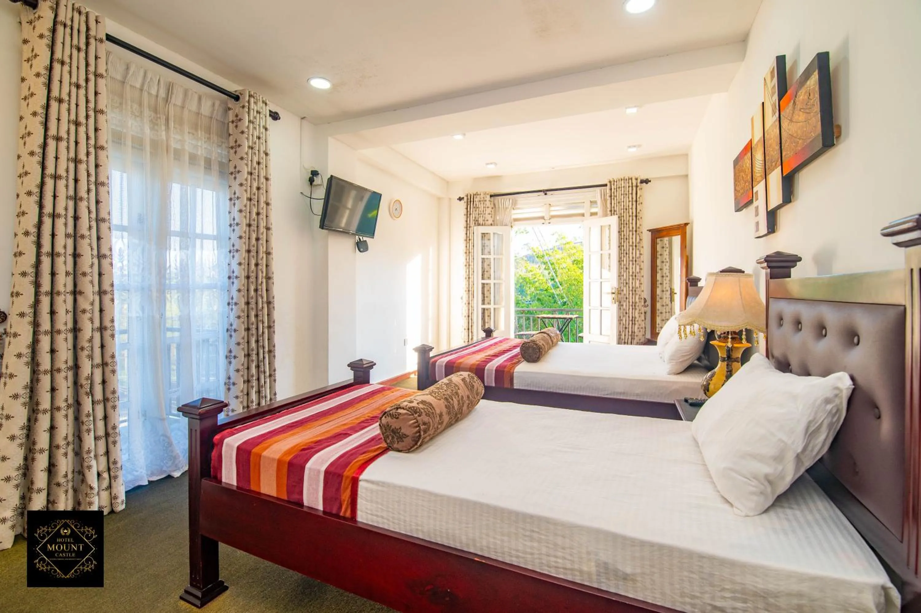 Bed in Hotel Mount Castle