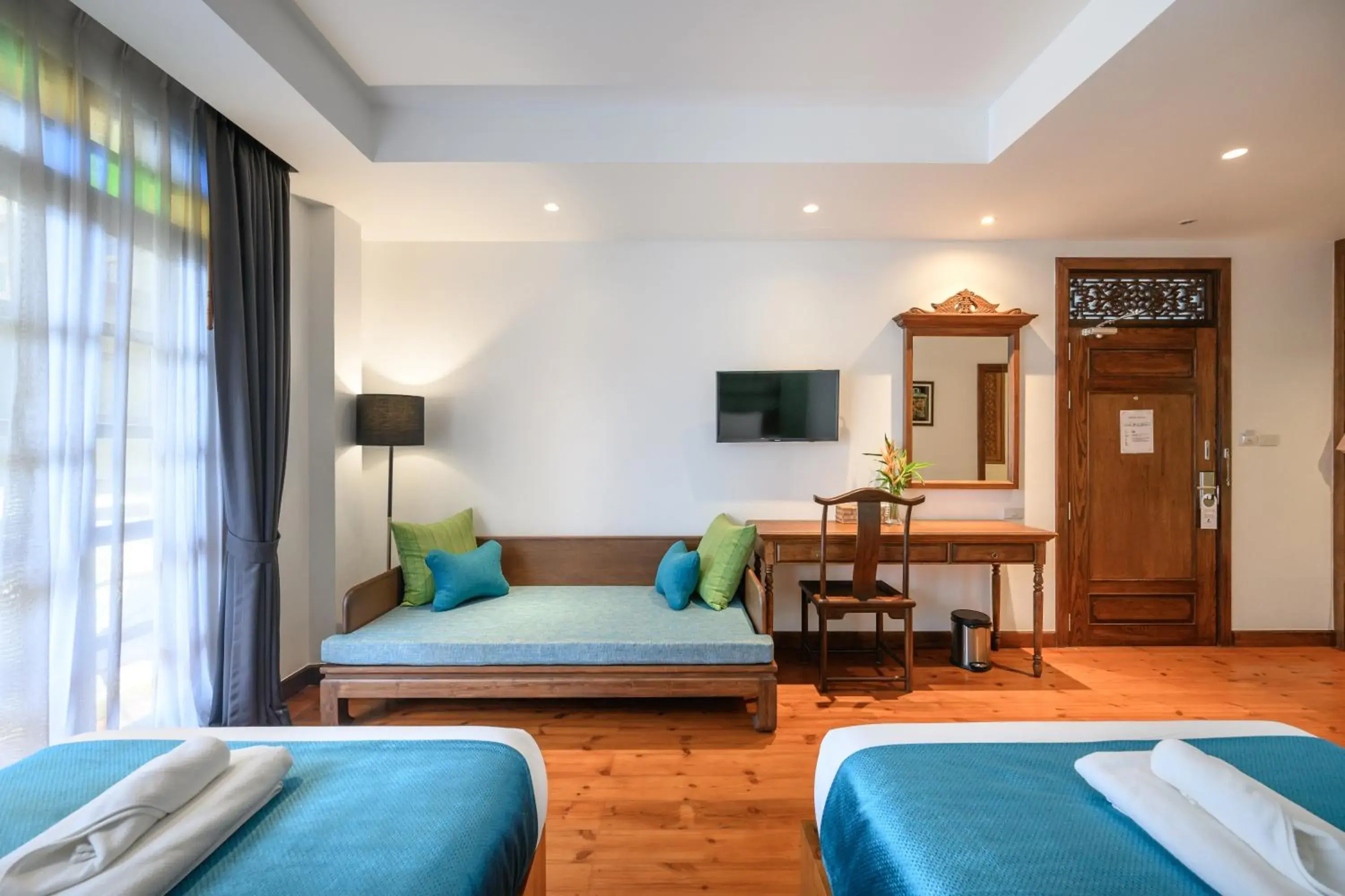 Deluxe Twin Room in WOO Gallery & Boutique hotel Deluxe Twin Room in WOO Gallery & Boutique hotel