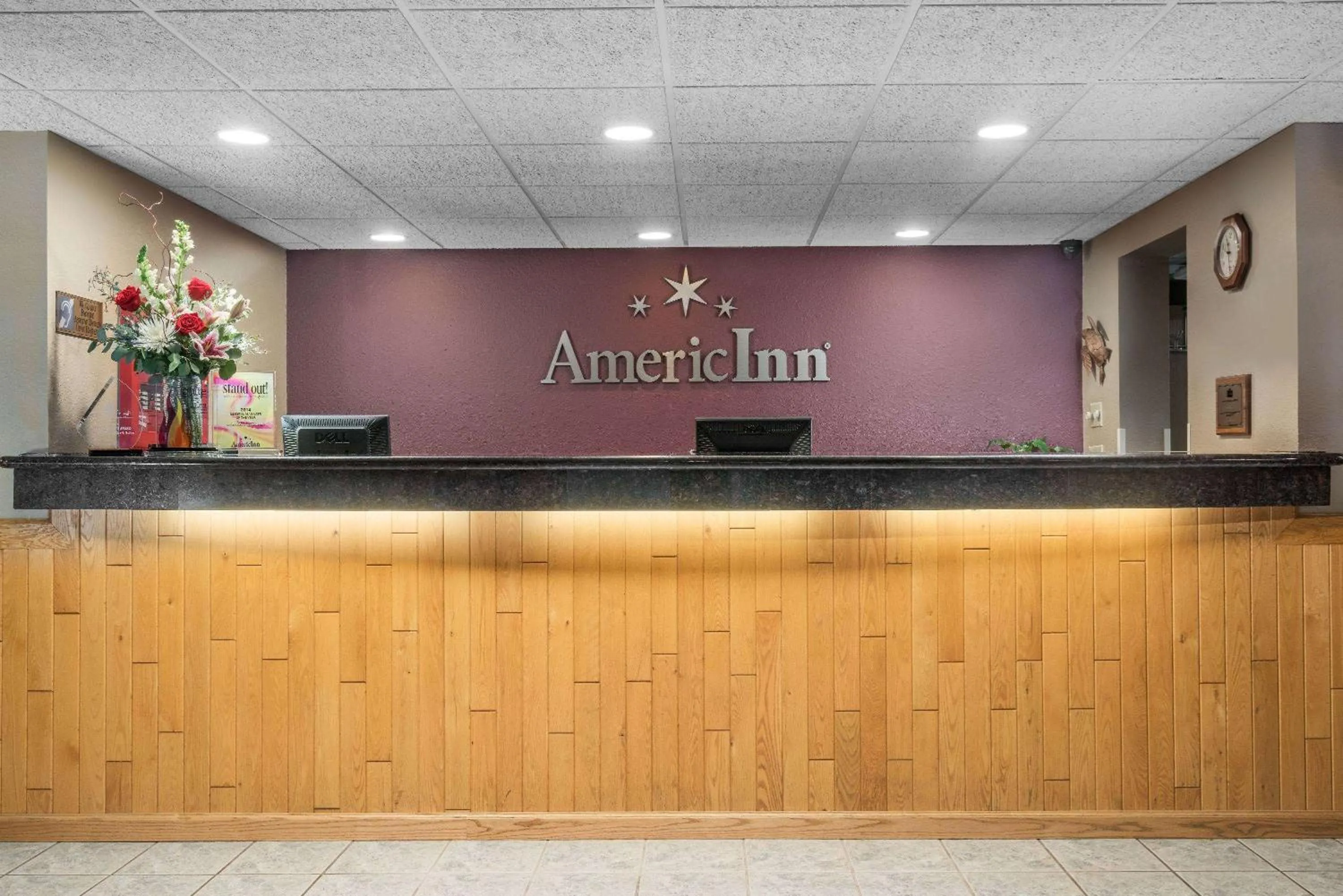 Lobby or reception in AmericInn by Wyndham Detroit Lakes