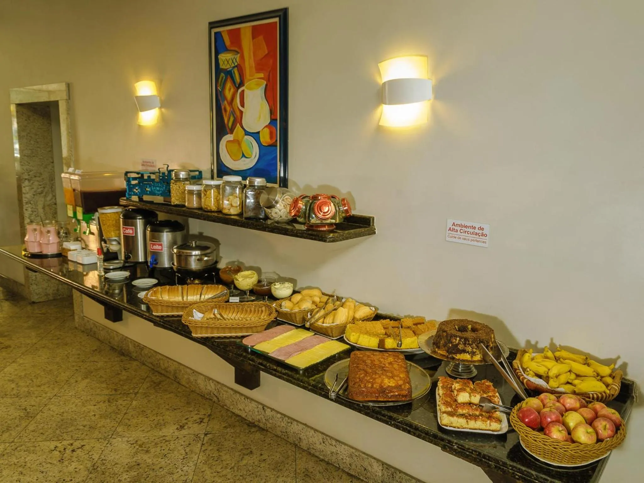 Breakfast in Hotel Elevado