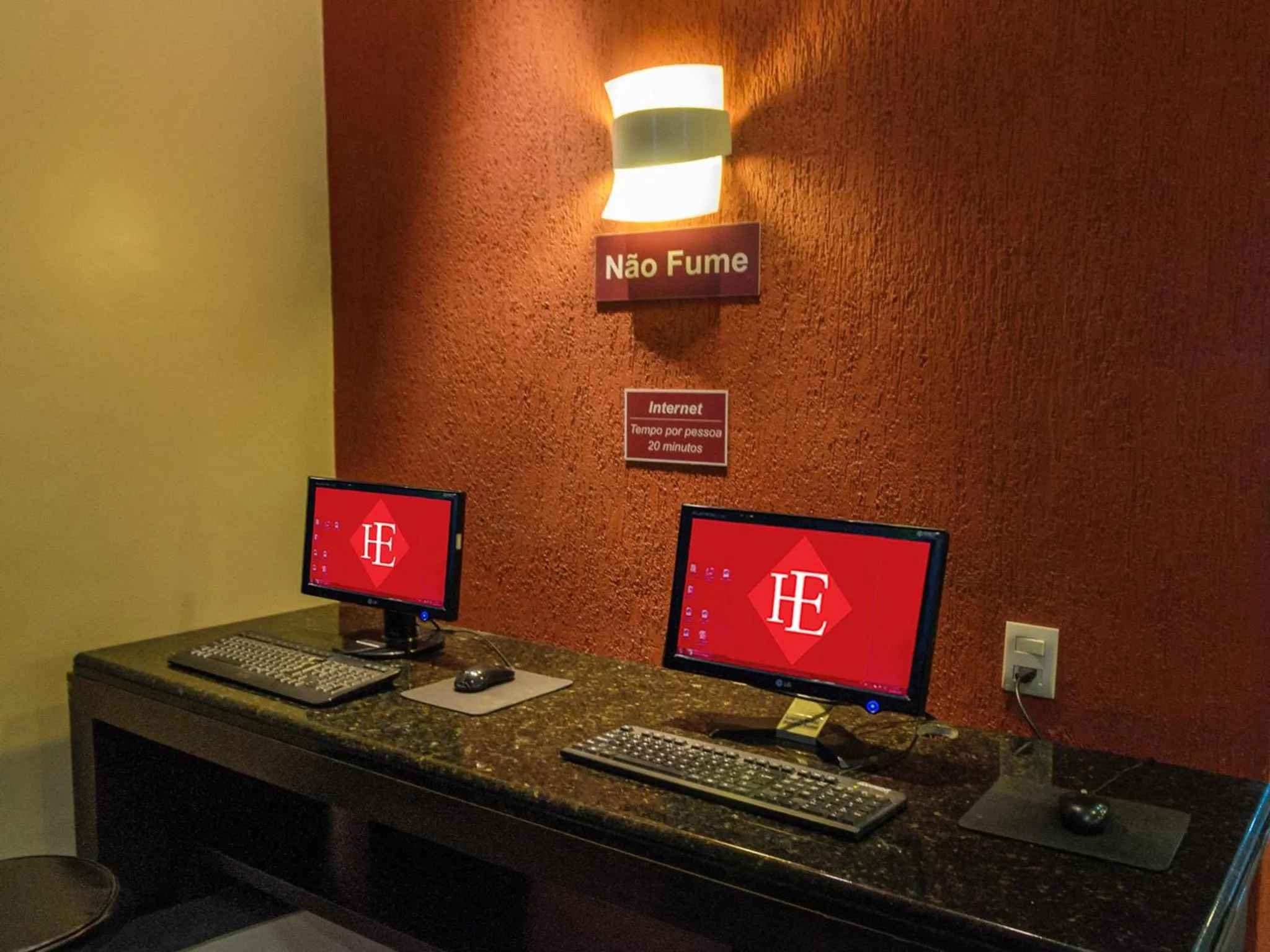 Area and facilities in Hotel Elevado