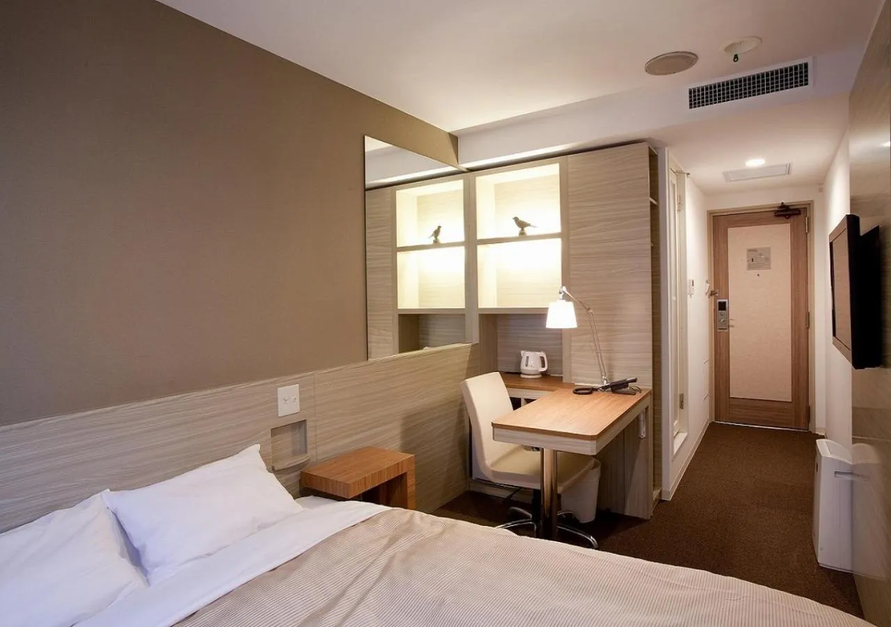 Photo of the whole room, Bed in Hotel Sorriso Hamamatsu