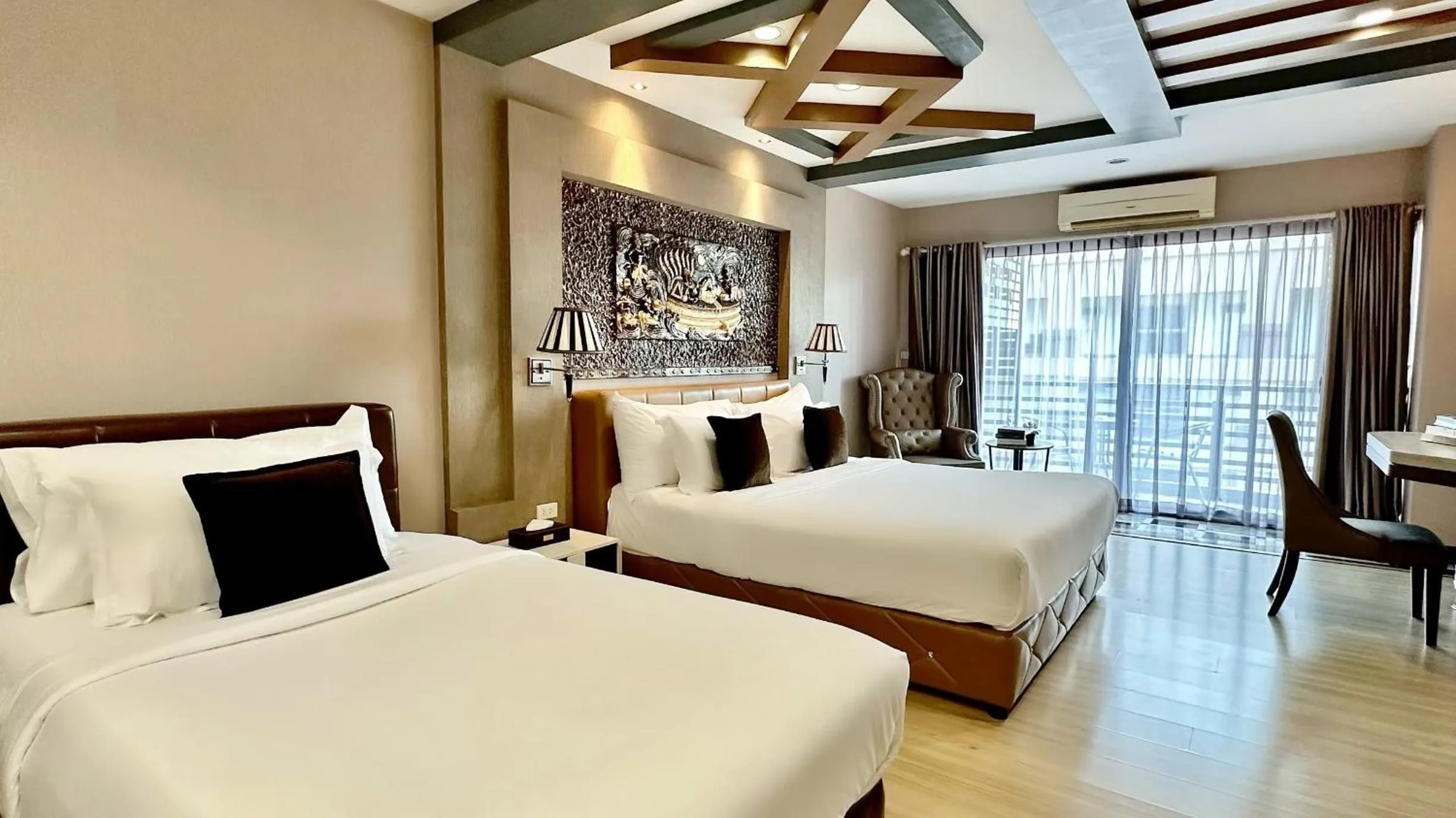 Bed in KTK Pattaya Hotel & Residence