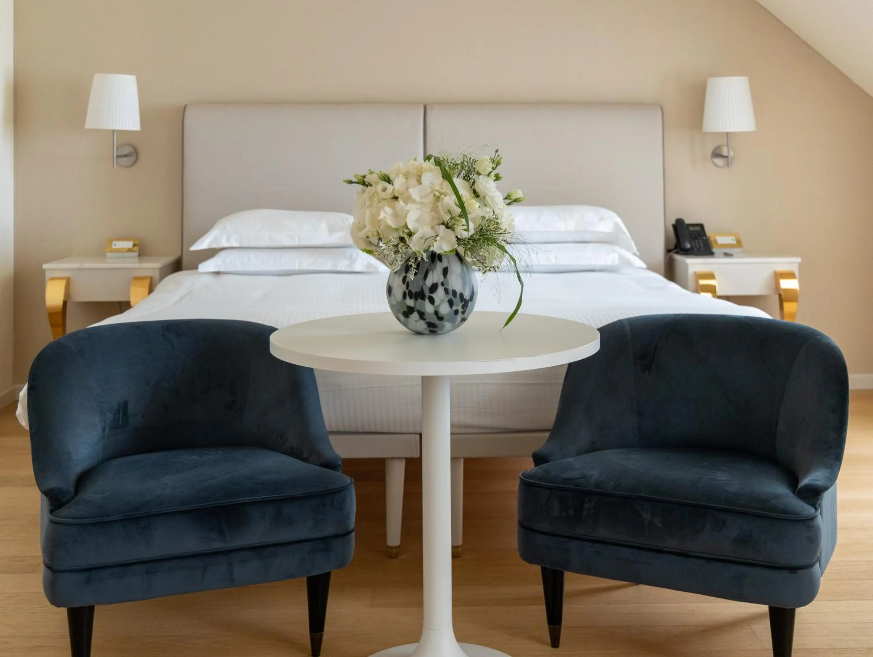 Bedroom, Bed in Boscolo Lyon Hotel & Spa