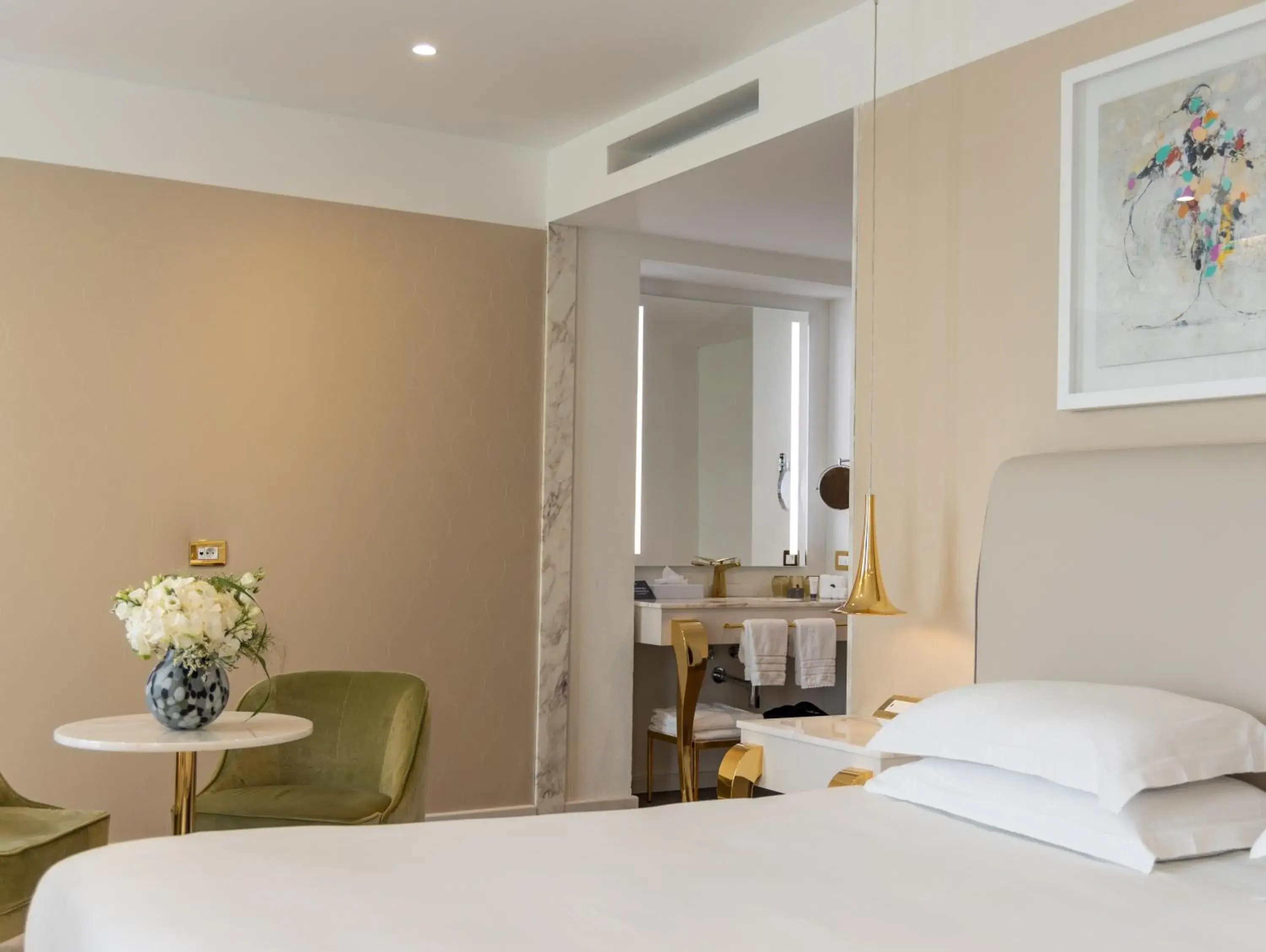 Junior Suite with River View with Free access to Spa in Boscolo Lyon Hotel & Spa Junior Suite with River View with Free access to Spa in Boscolo Lyon Hotel & Spa