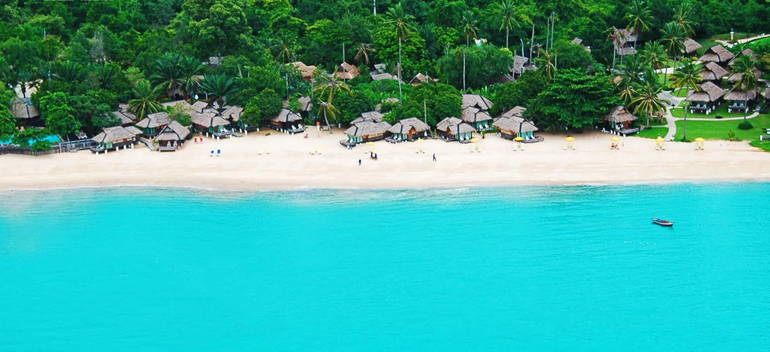 Beach in The Sunset Village -SHA PLUS CERTIFIED