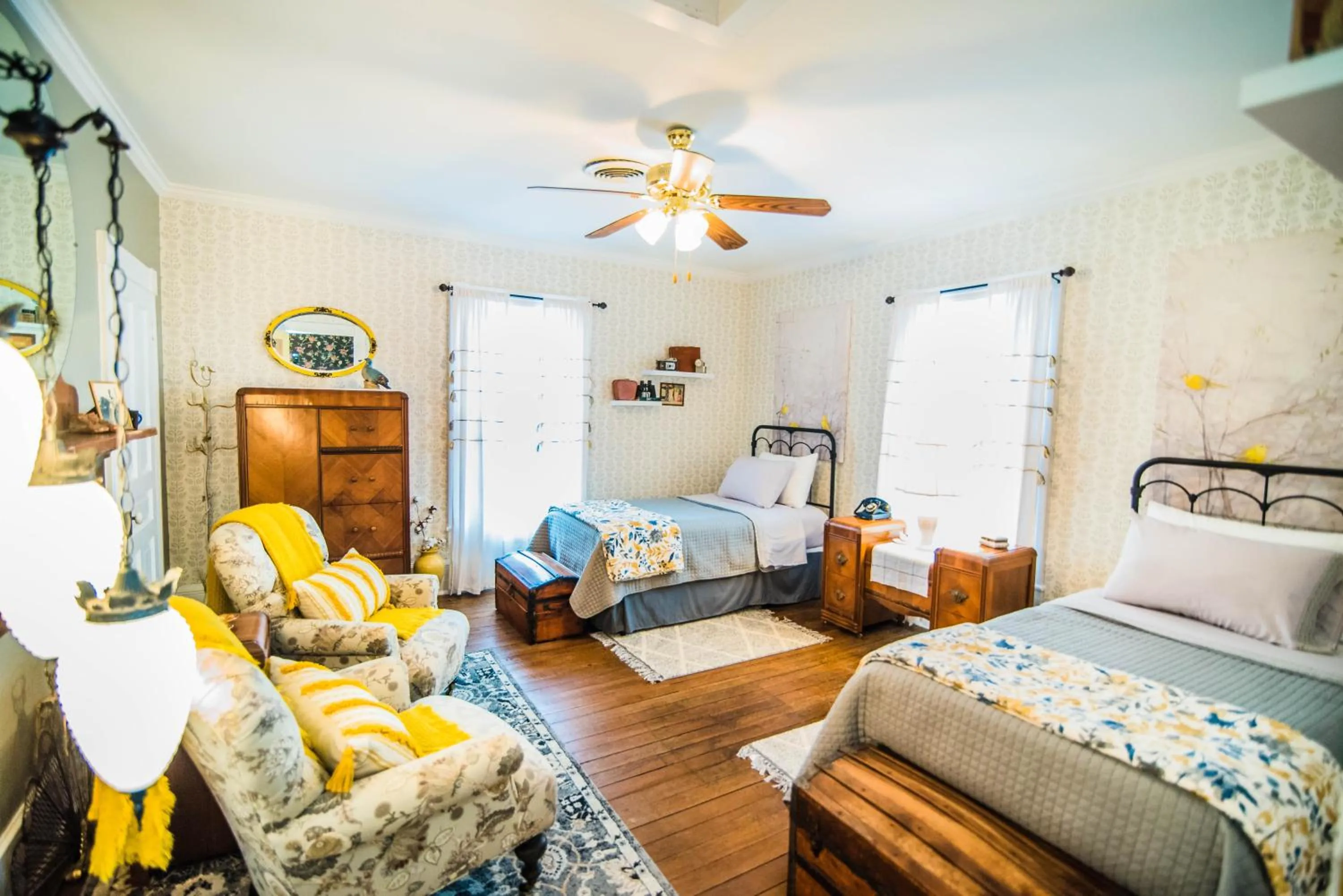 Double or Twin Room with Private External Bathroom in The Claiborne Bed and Breakfast