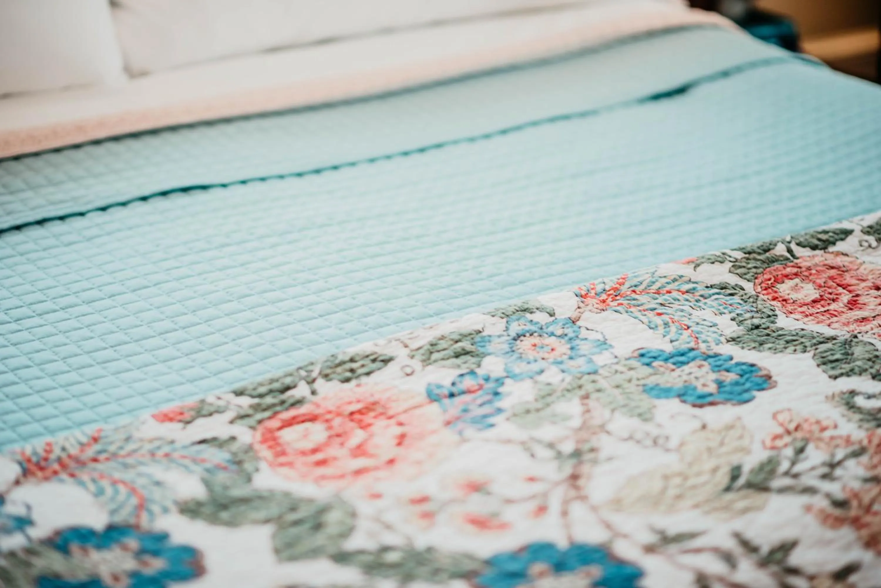 Bed in The Claiborne Bed and Breakfast