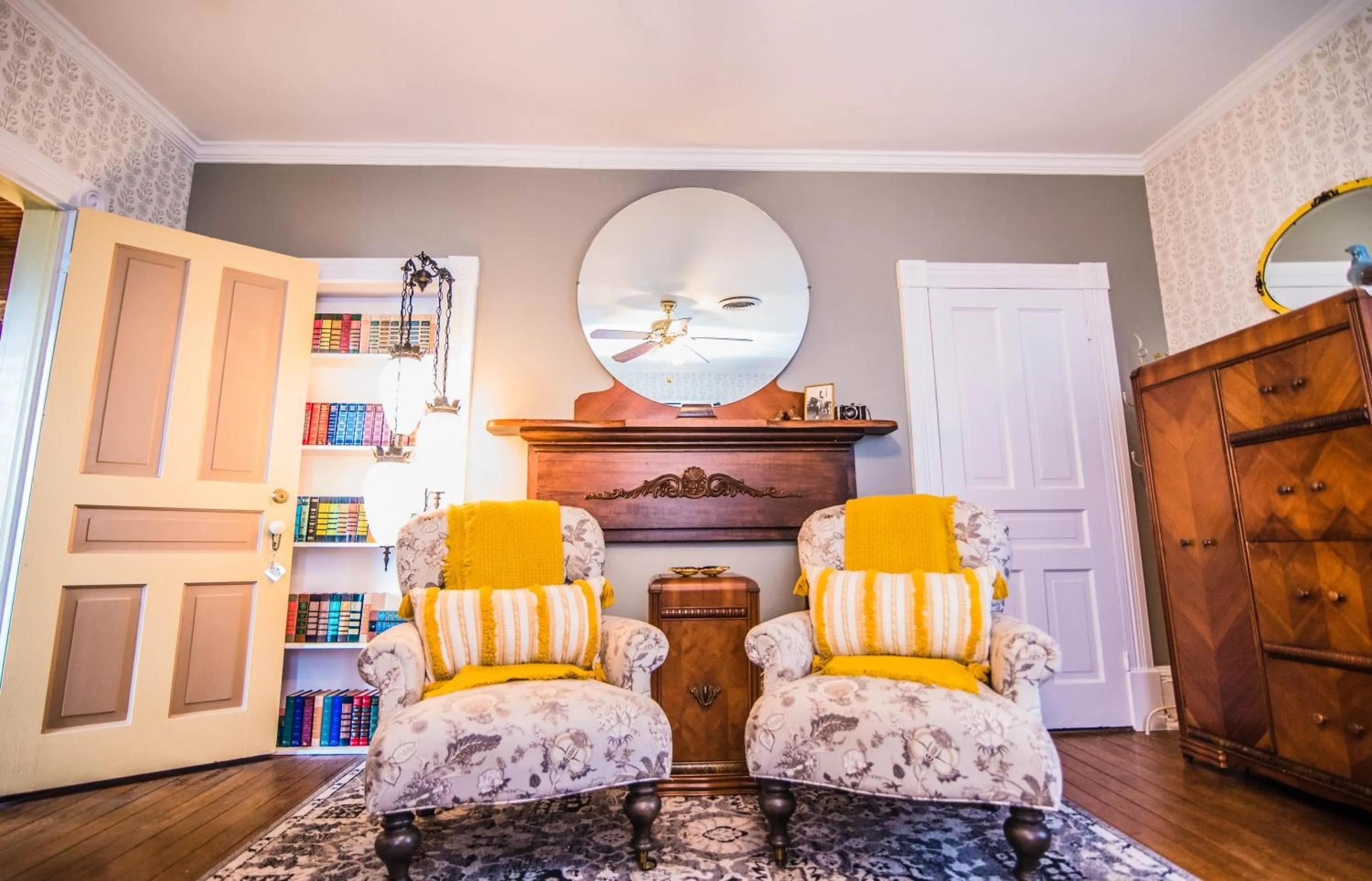 Seating area in The Claiborne Bed and Breakfast