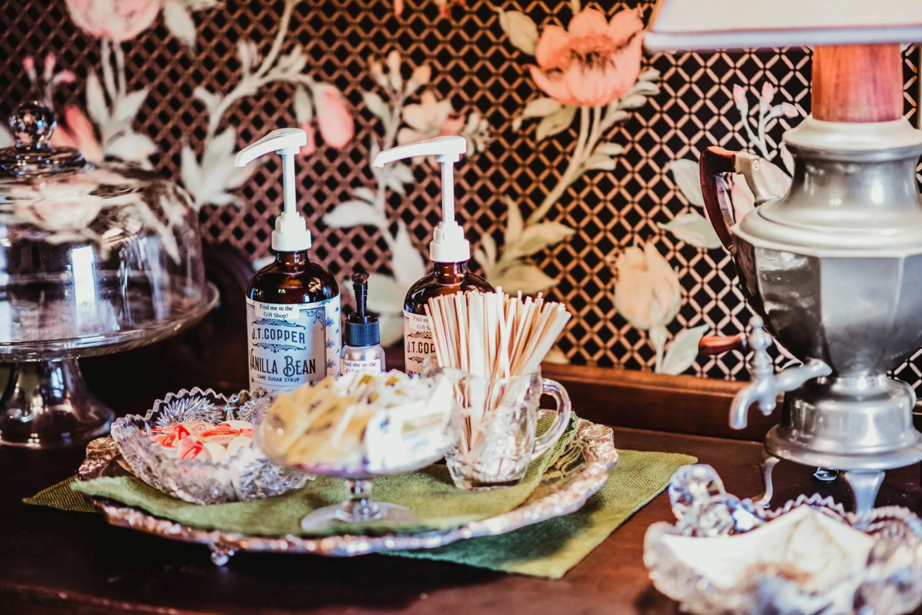 Food and drinks in The Claiborne Bed and Breakfast