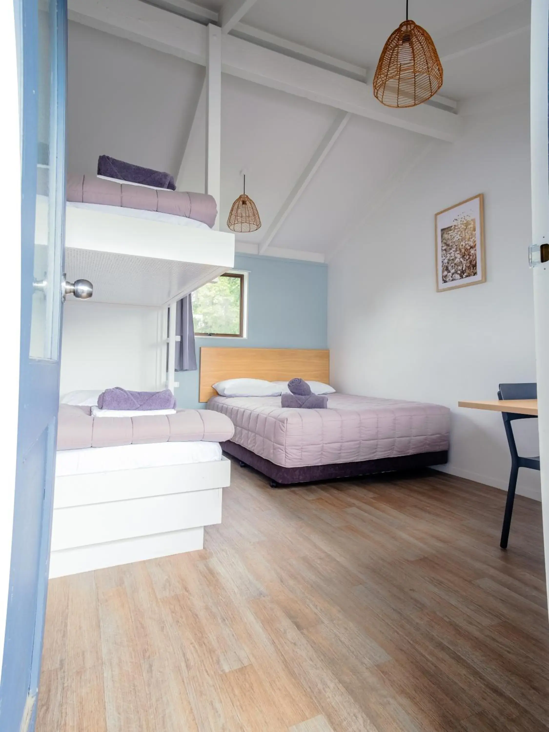 Basic Room with Shared Bathroom in Hastings TOP 10 Holiday Park Basic Room with Shared Bathroom in Hastings TOP 10 Holiday Park