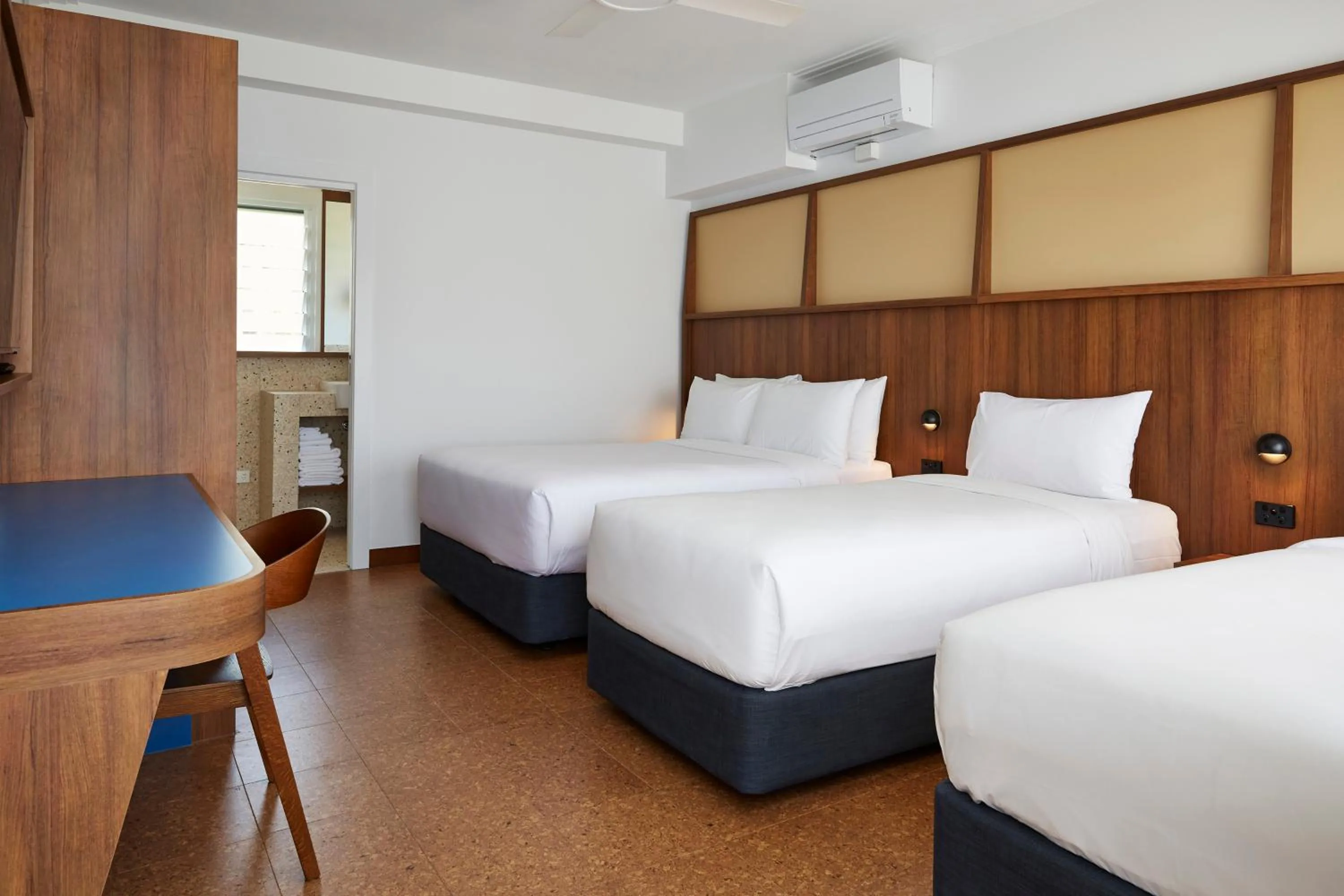 Photo of the whole room, Bed in The Sails Motel Brunswick Heads