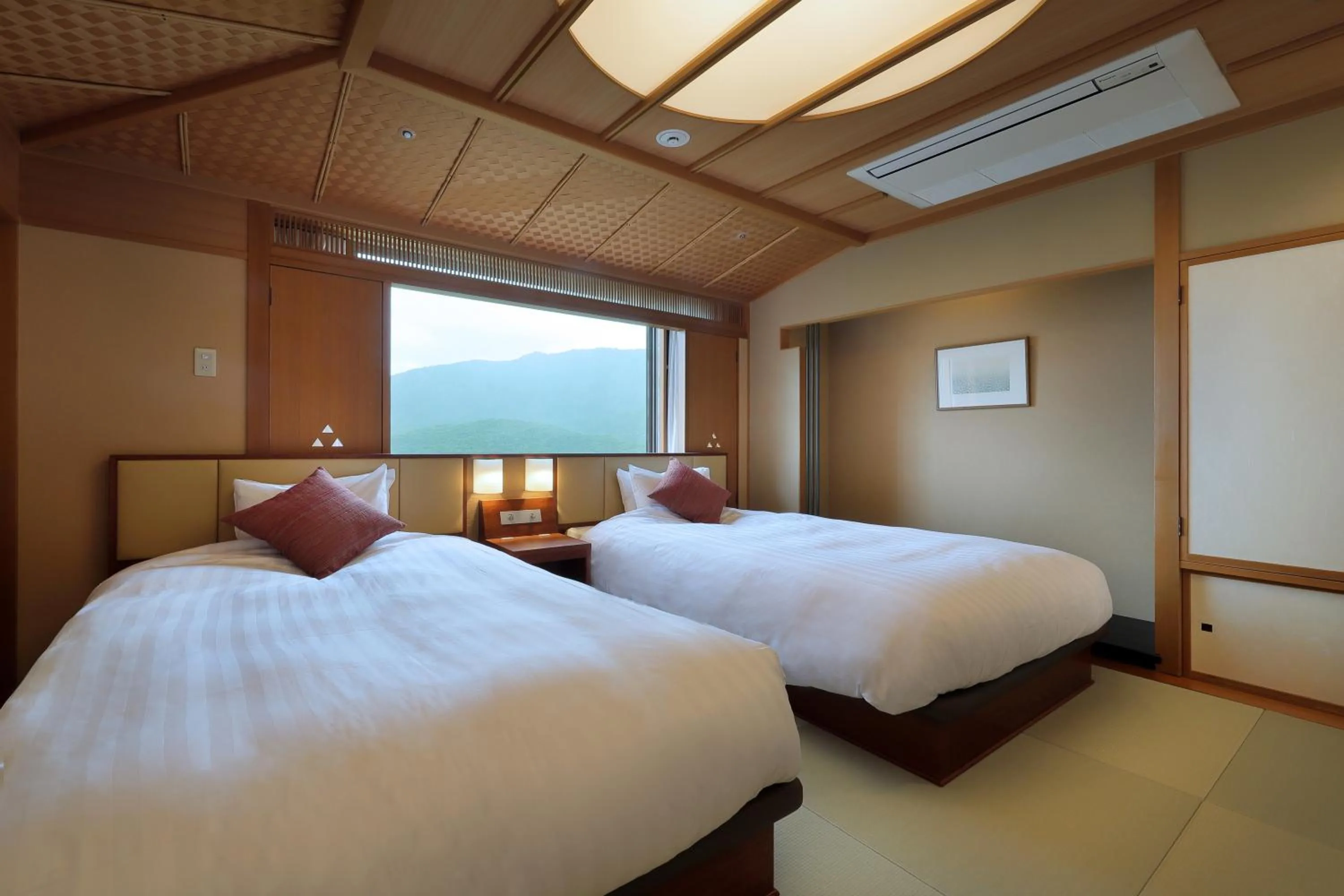 Bed in Zao Kokusai Hotel