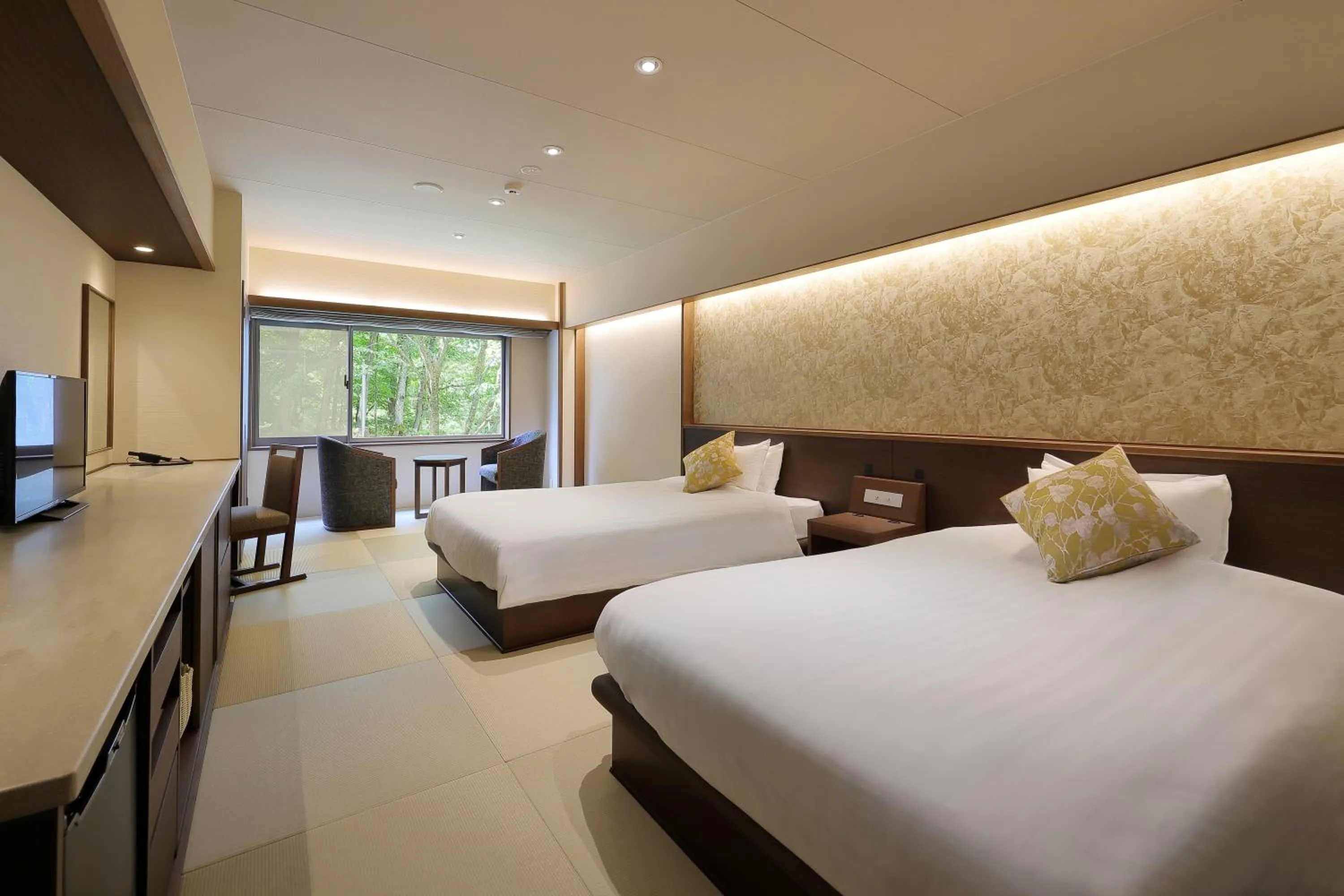 Bed in Zao Kokusai Hotel