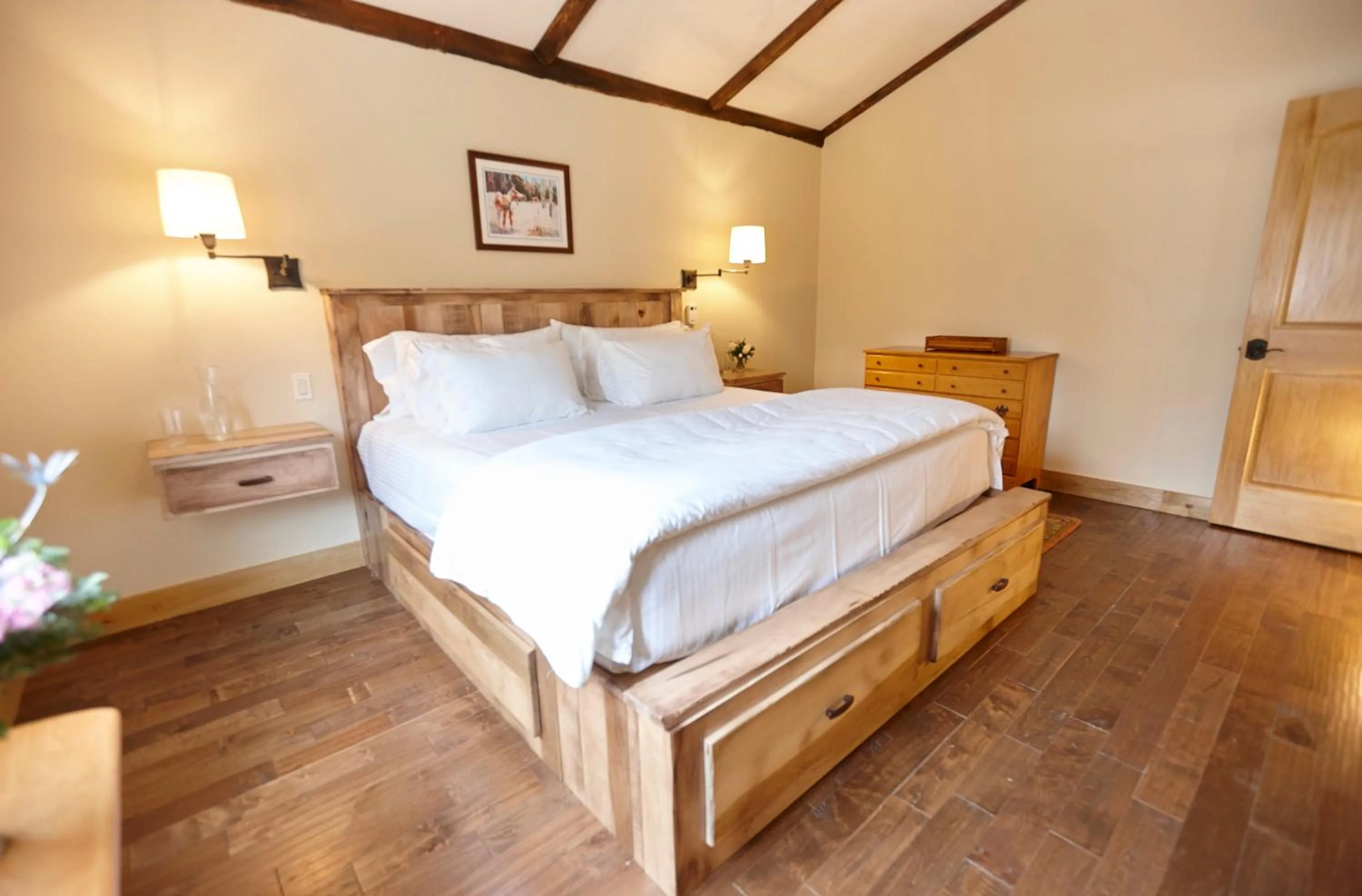 Bed in Seesaw's Lodge