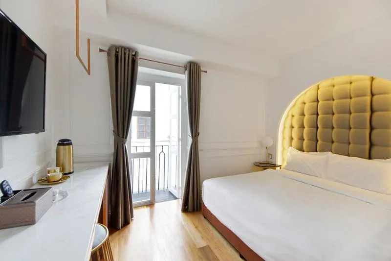 Bed in White Mansion Penang