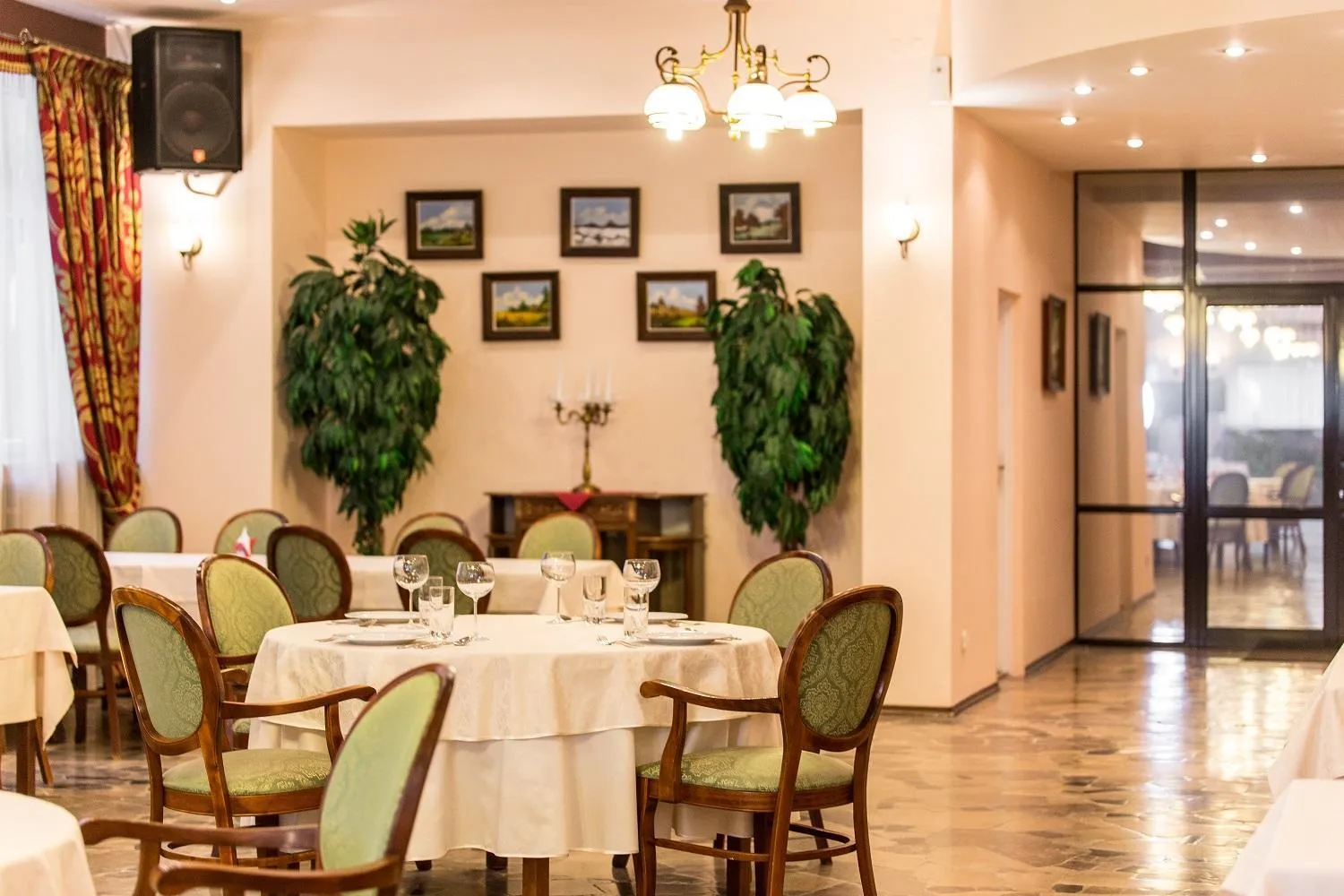 Property building in Kompleks restauracyjno-noclegowy Rubikon