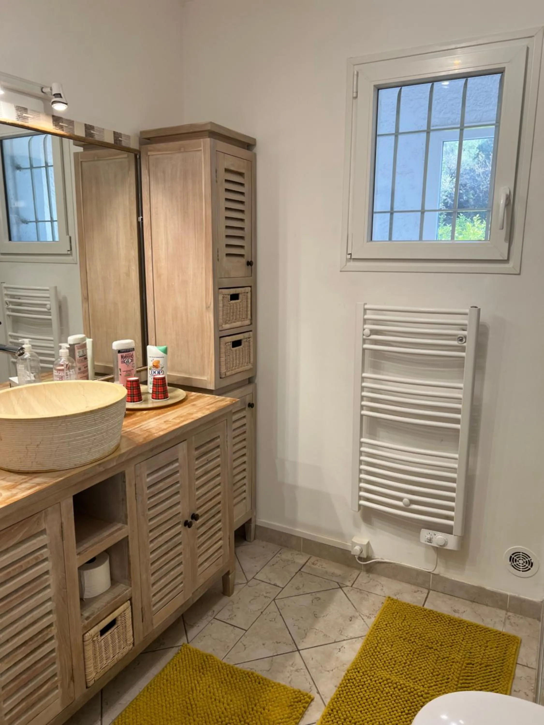 Bathroom in LE MAS RESCATOR