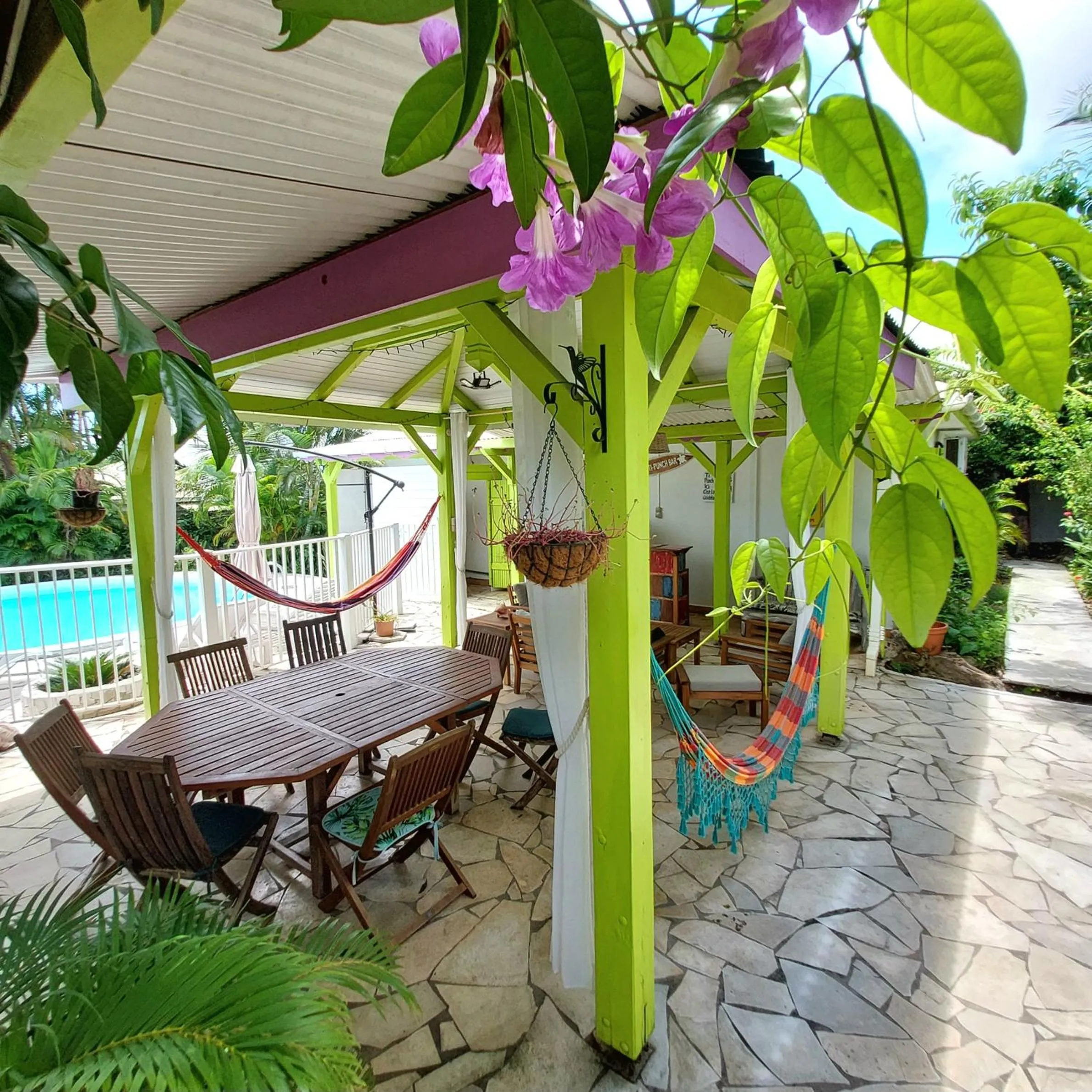 Patio in Logisrev
