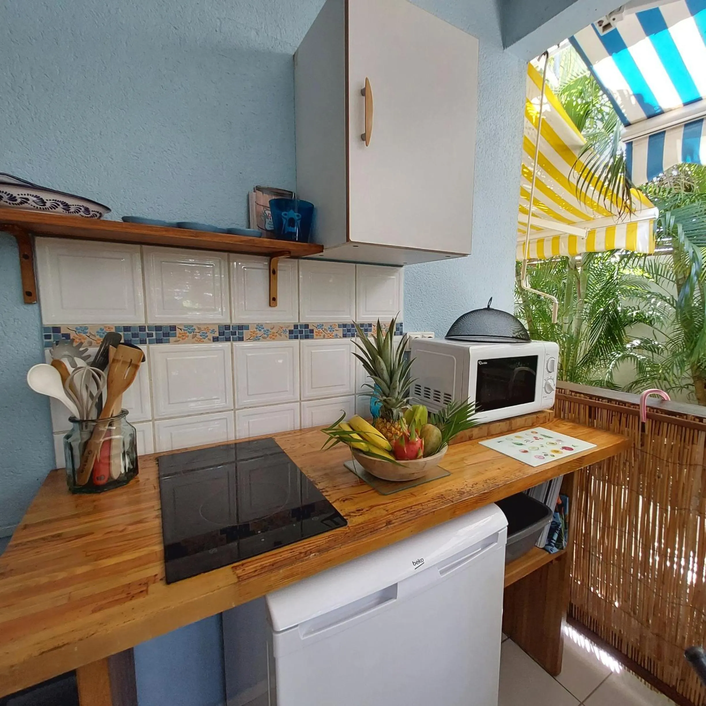 Kitchen or kitchenette in Logisrev