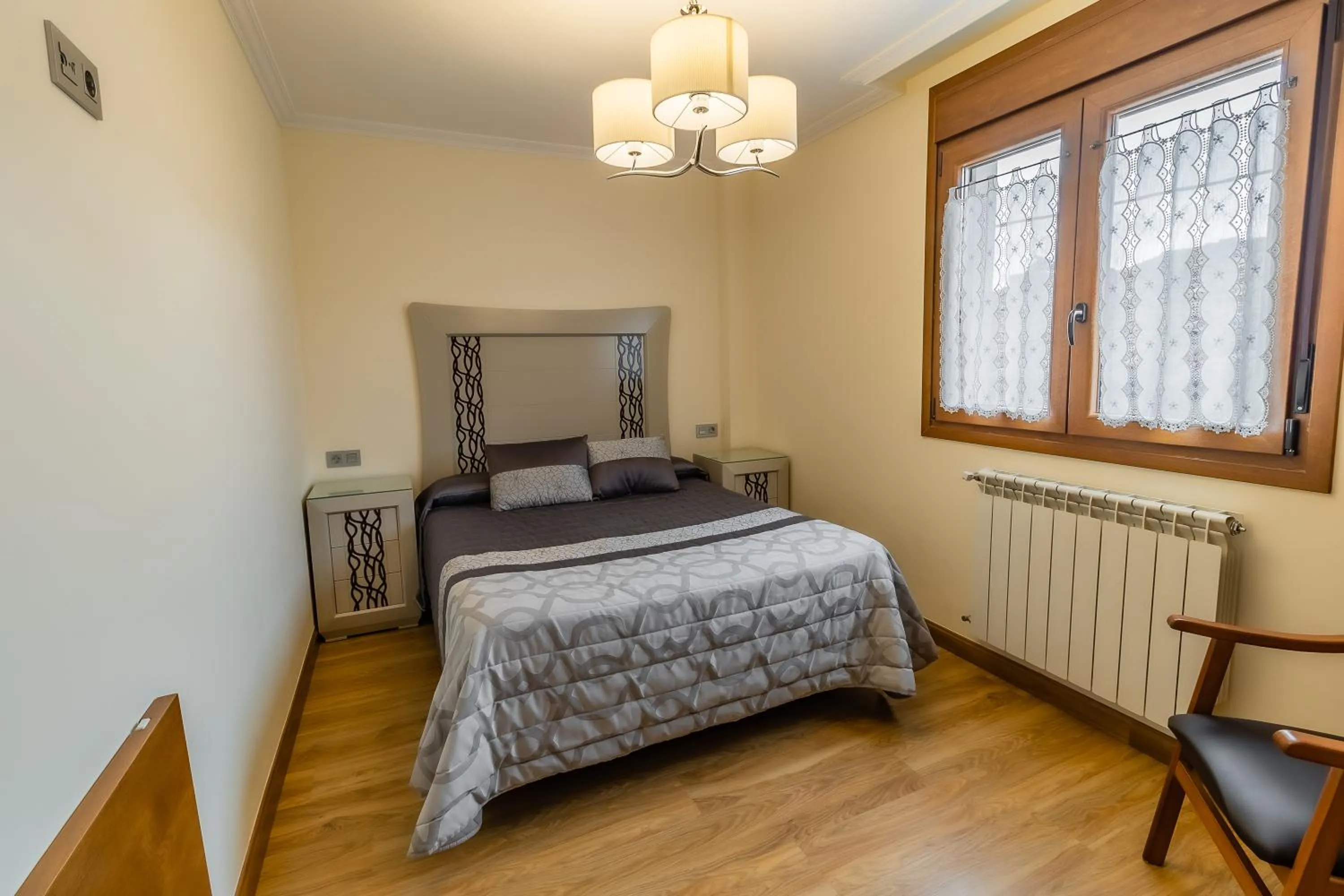 Bedroom, Bed in Apartamentos & casas rurales Santo Domingo de Silos