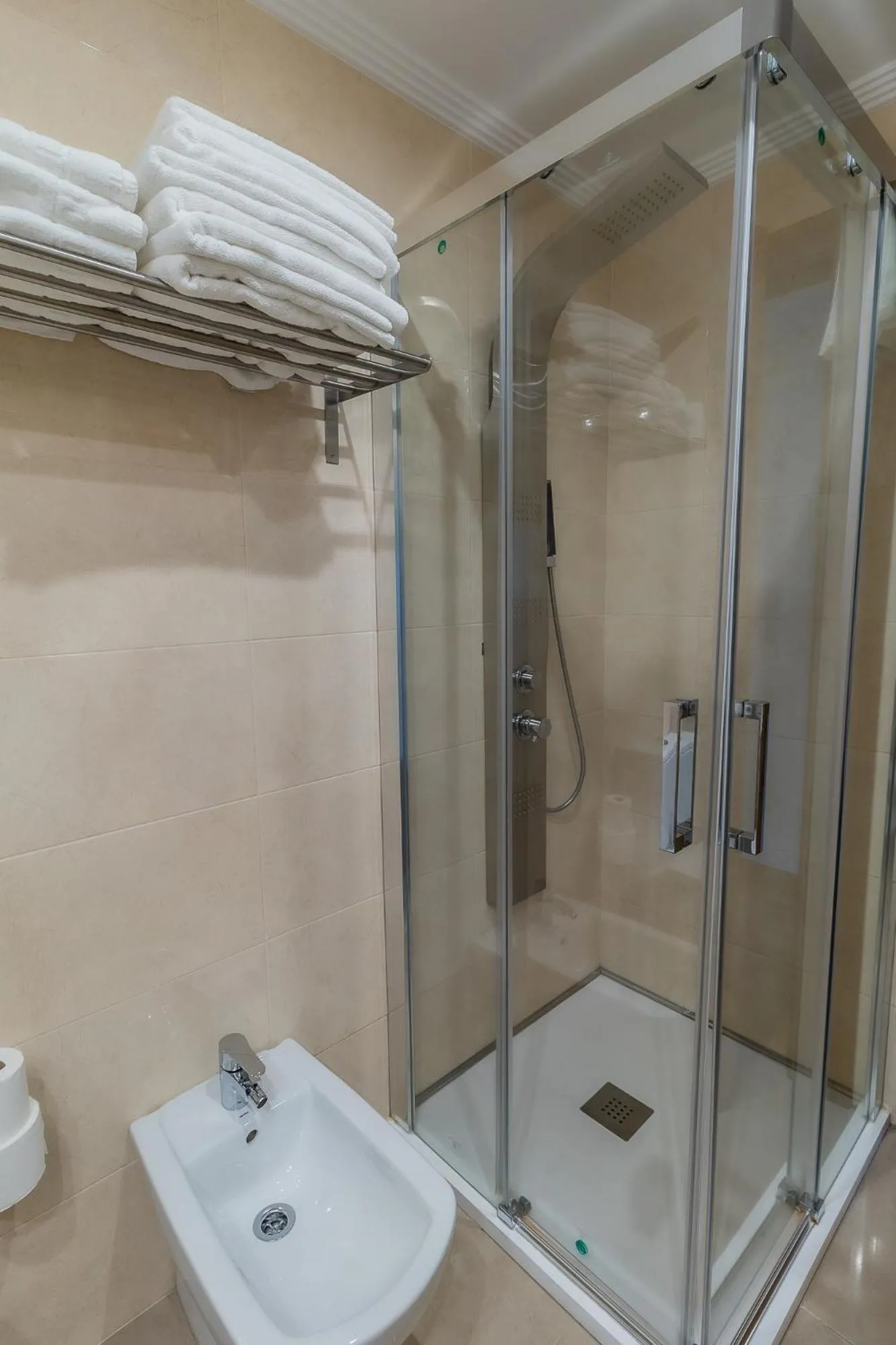 Bathroom in Apartamentos & casas rurales Santo Domingo de Silos