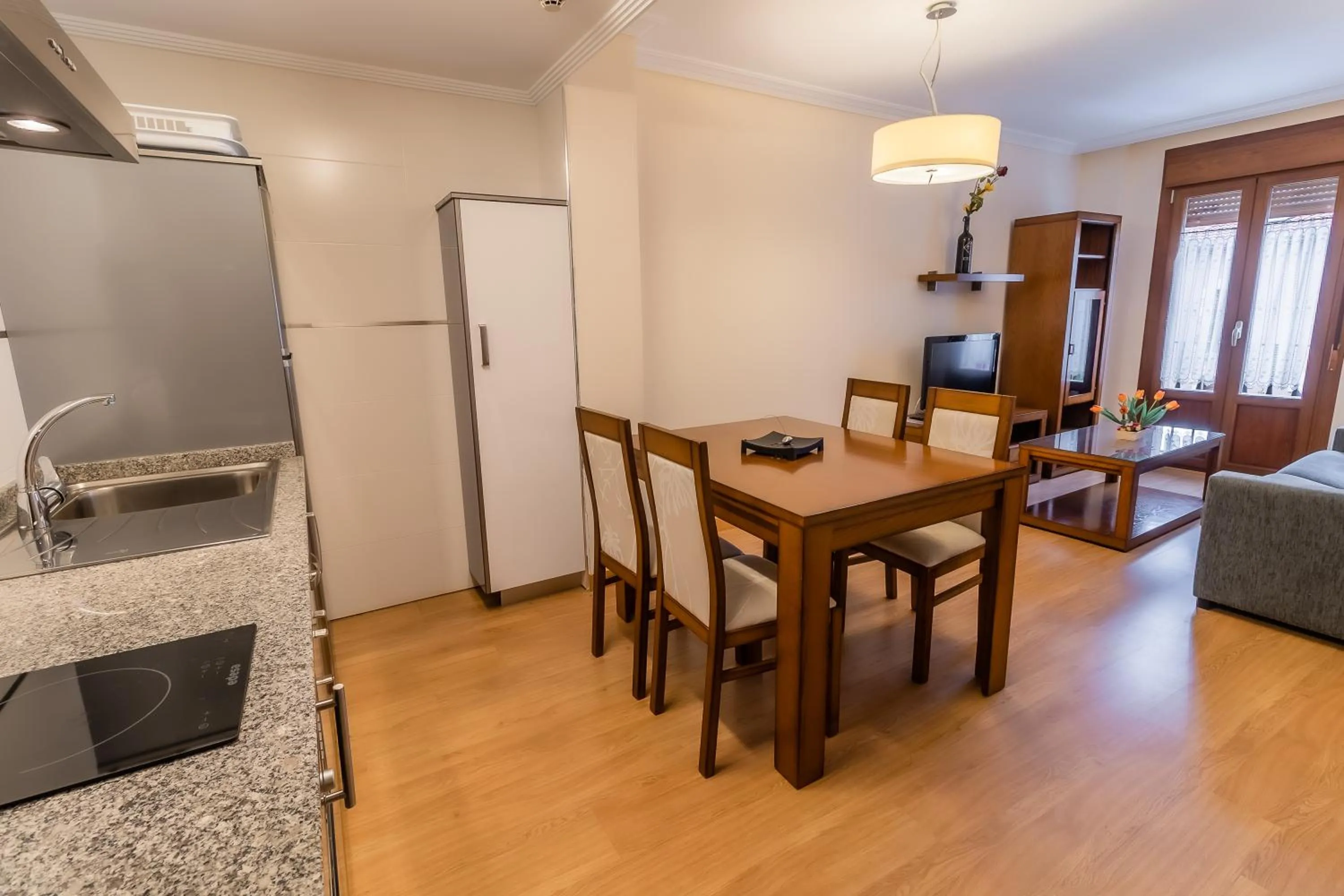 Photo of the whole room in Apartamentos & casas rurales Santo Domingo de Silos