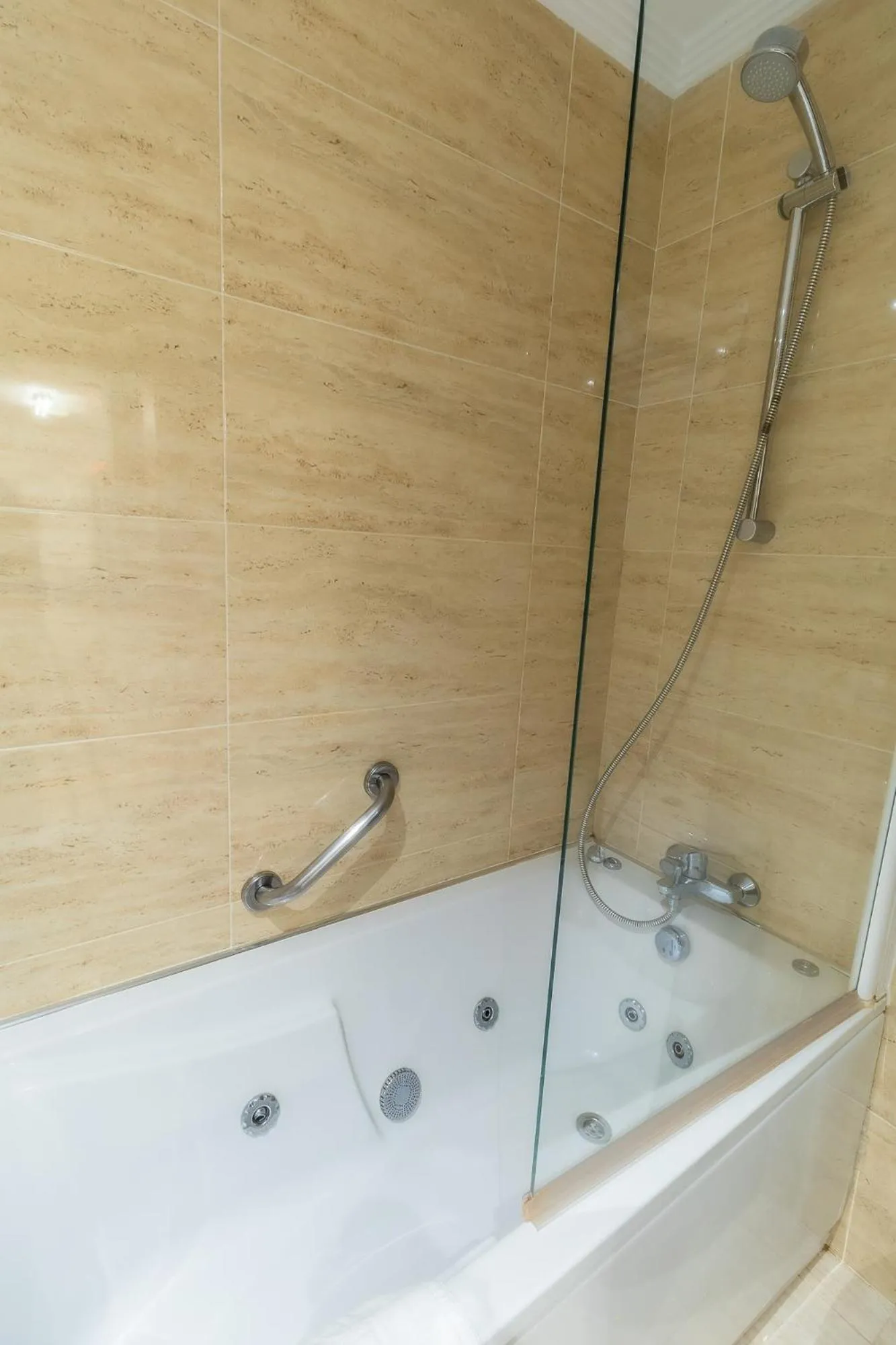 Bathroom in Apartamentos & casas rurales Santo Domingo de Silos