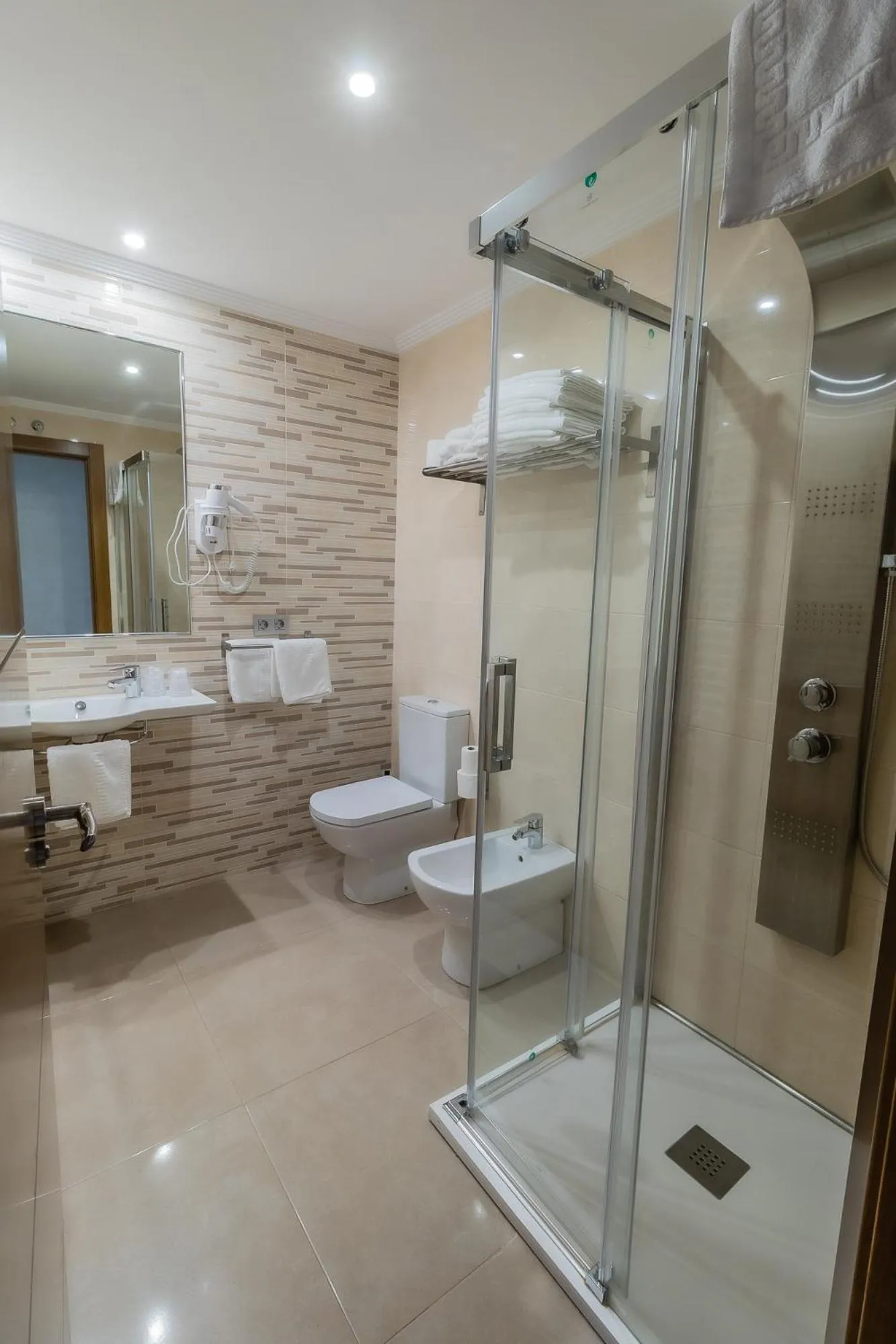 Bathroom in Apartamentos & casas rurales Santo Domingo de Silos