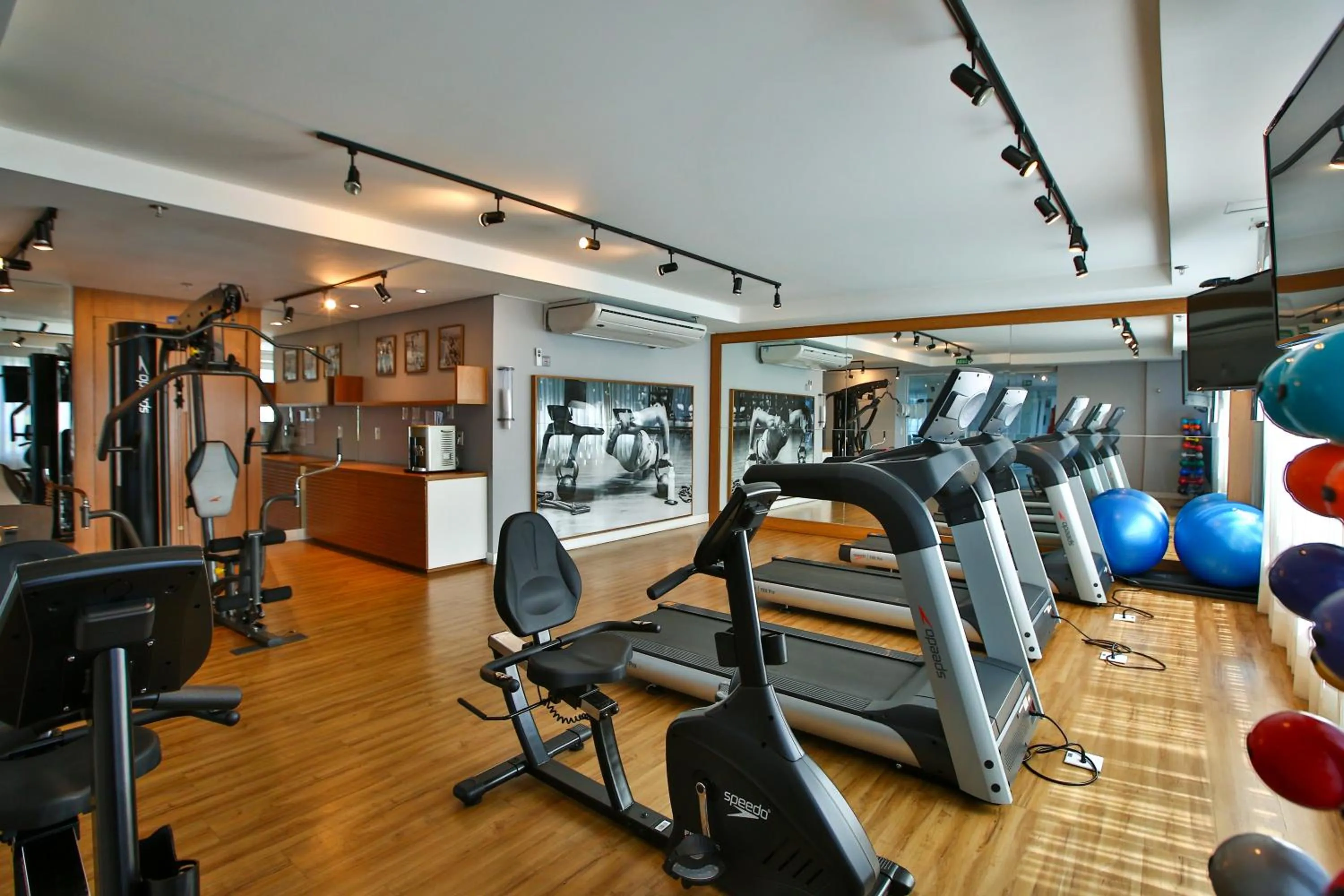 Fitness centre/facilities in eSuítes Campos dos Goytacazes