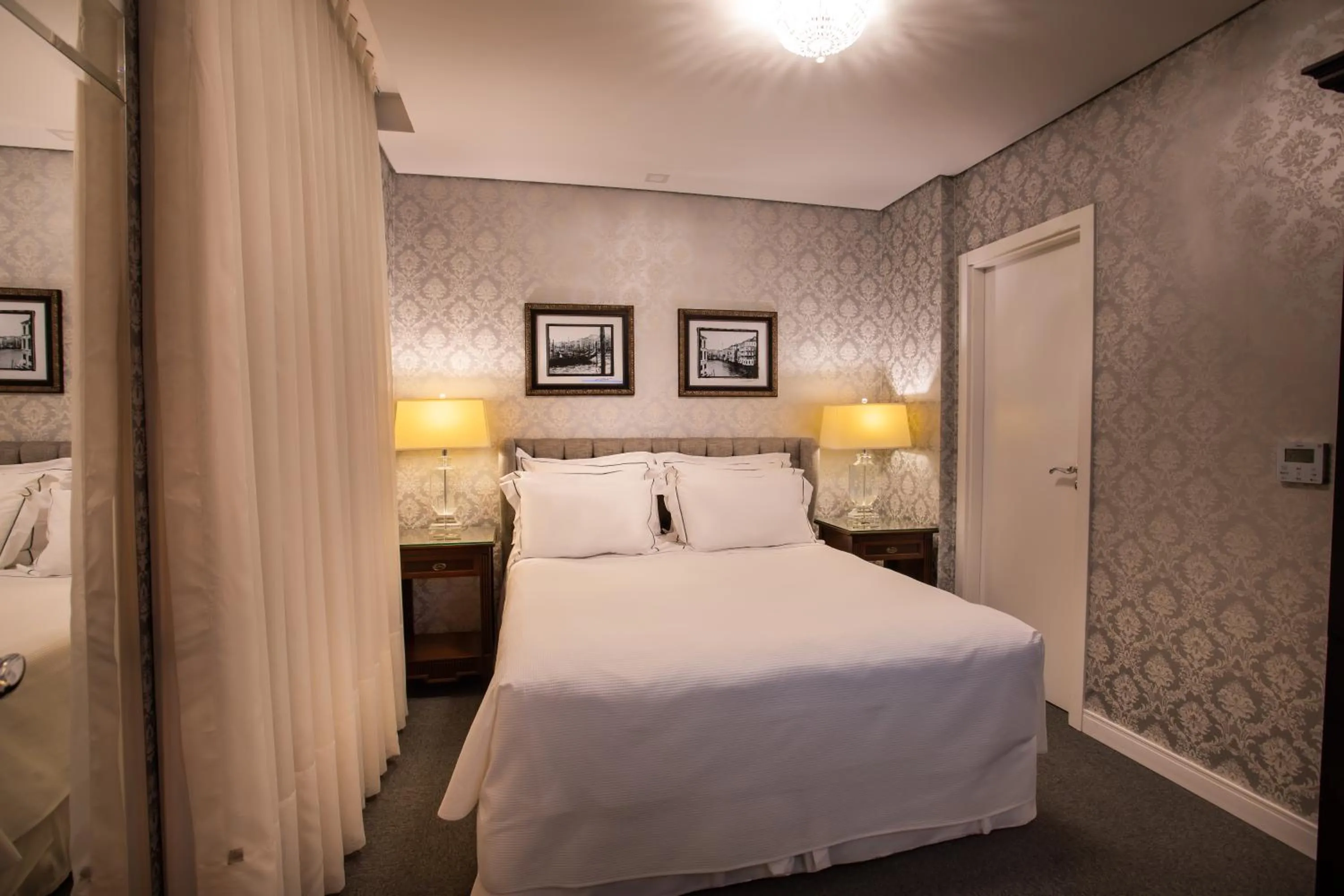 Bed in Sofistic Hotel