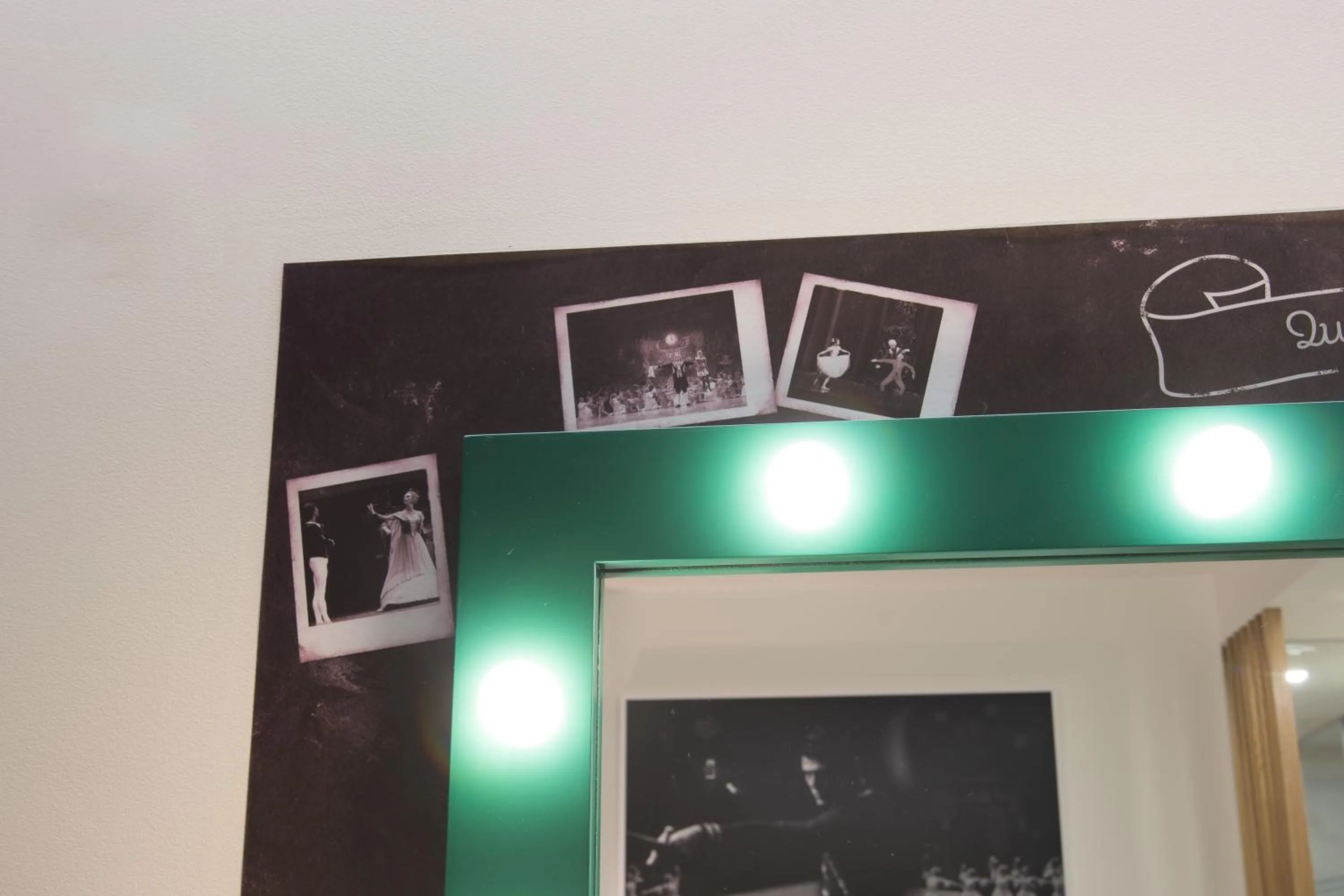 Decorative detail in Porto Coliseum Hotel