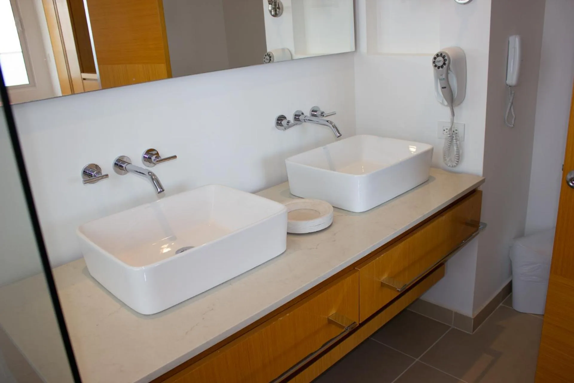 Toilet in Hotel Irotama Reservado