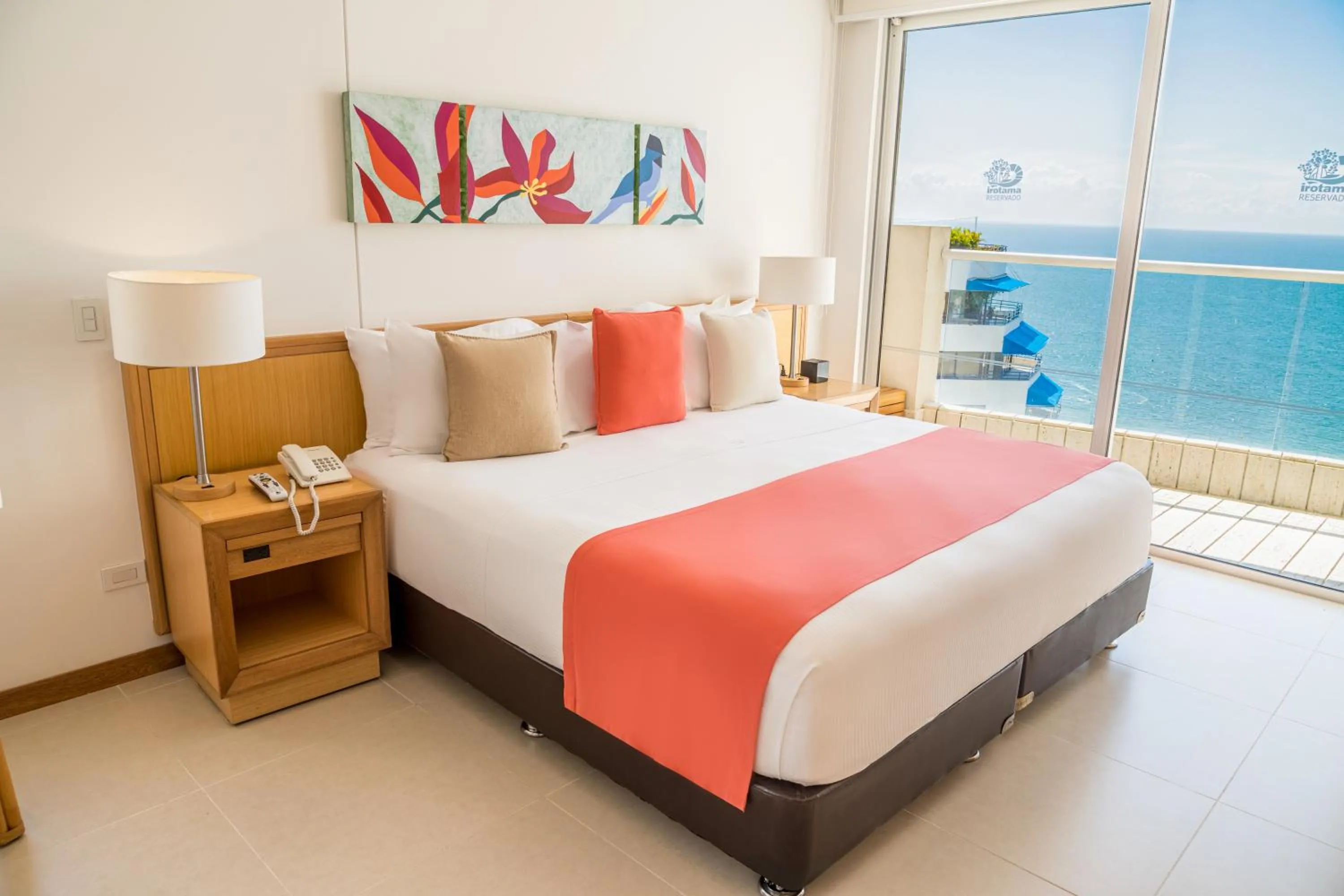 Bed in Hotel Irotama Reservado