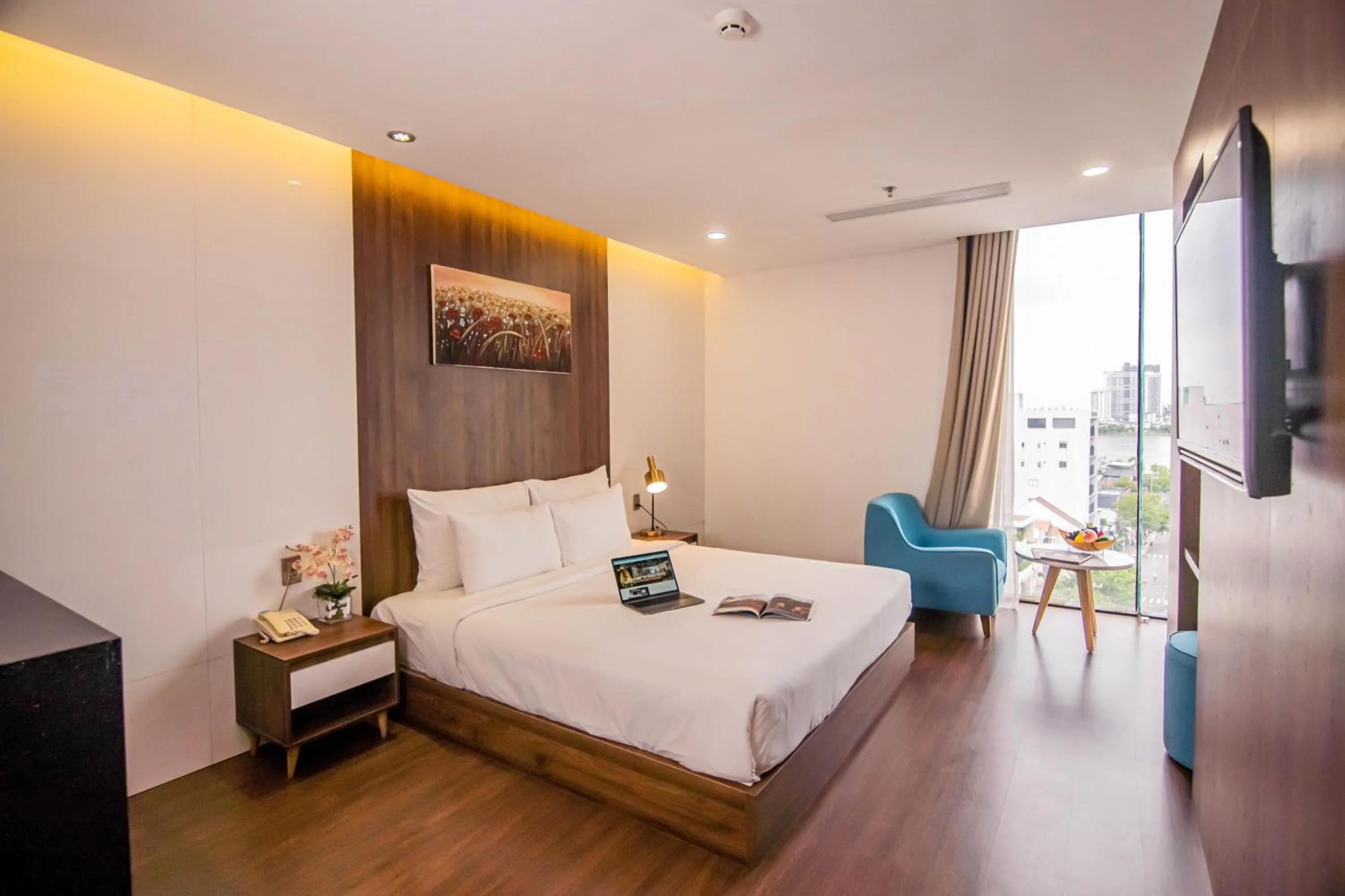 Bed in Gold Central Hotel by Haviland